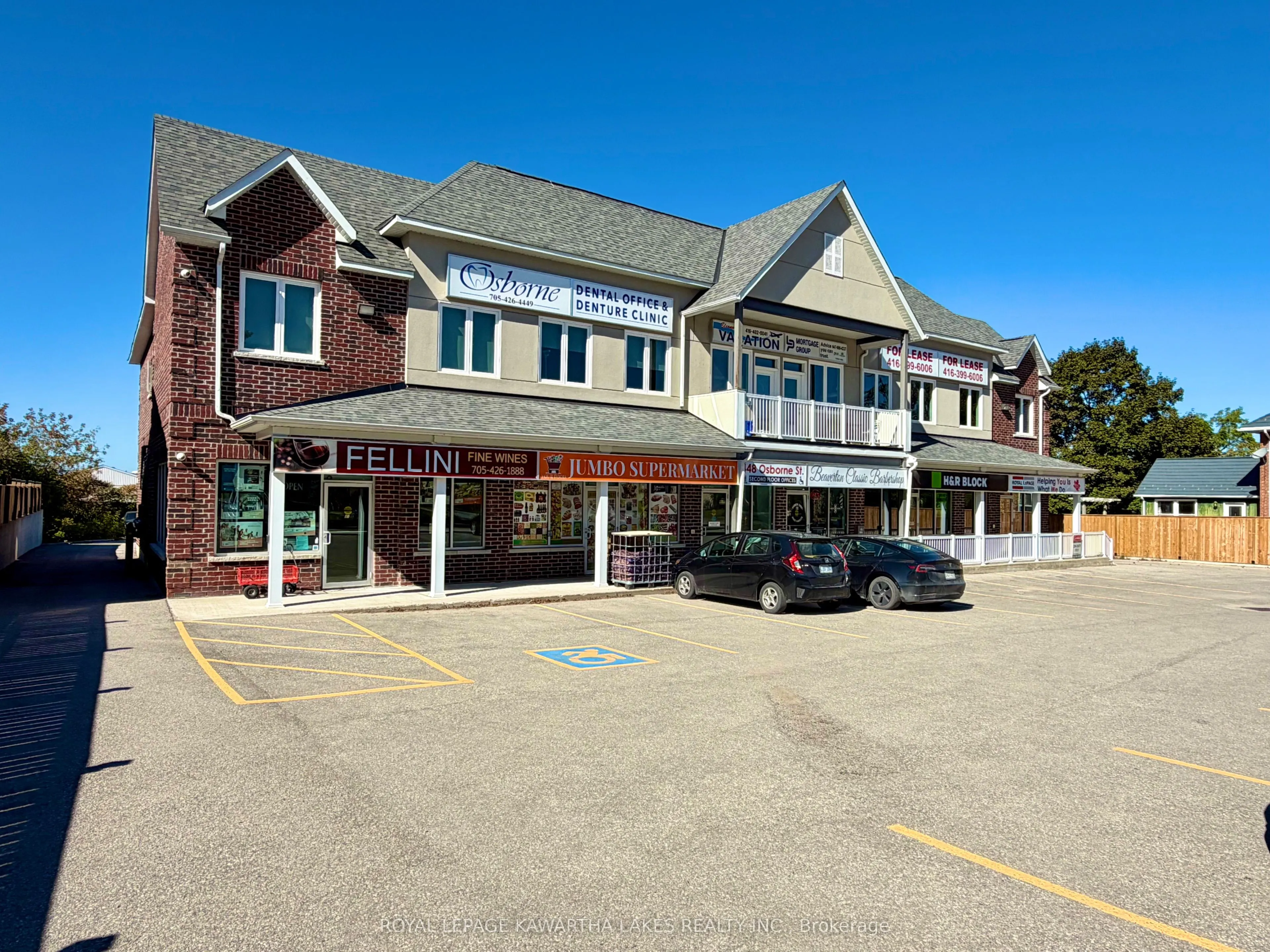 448 Osborne Street, #1