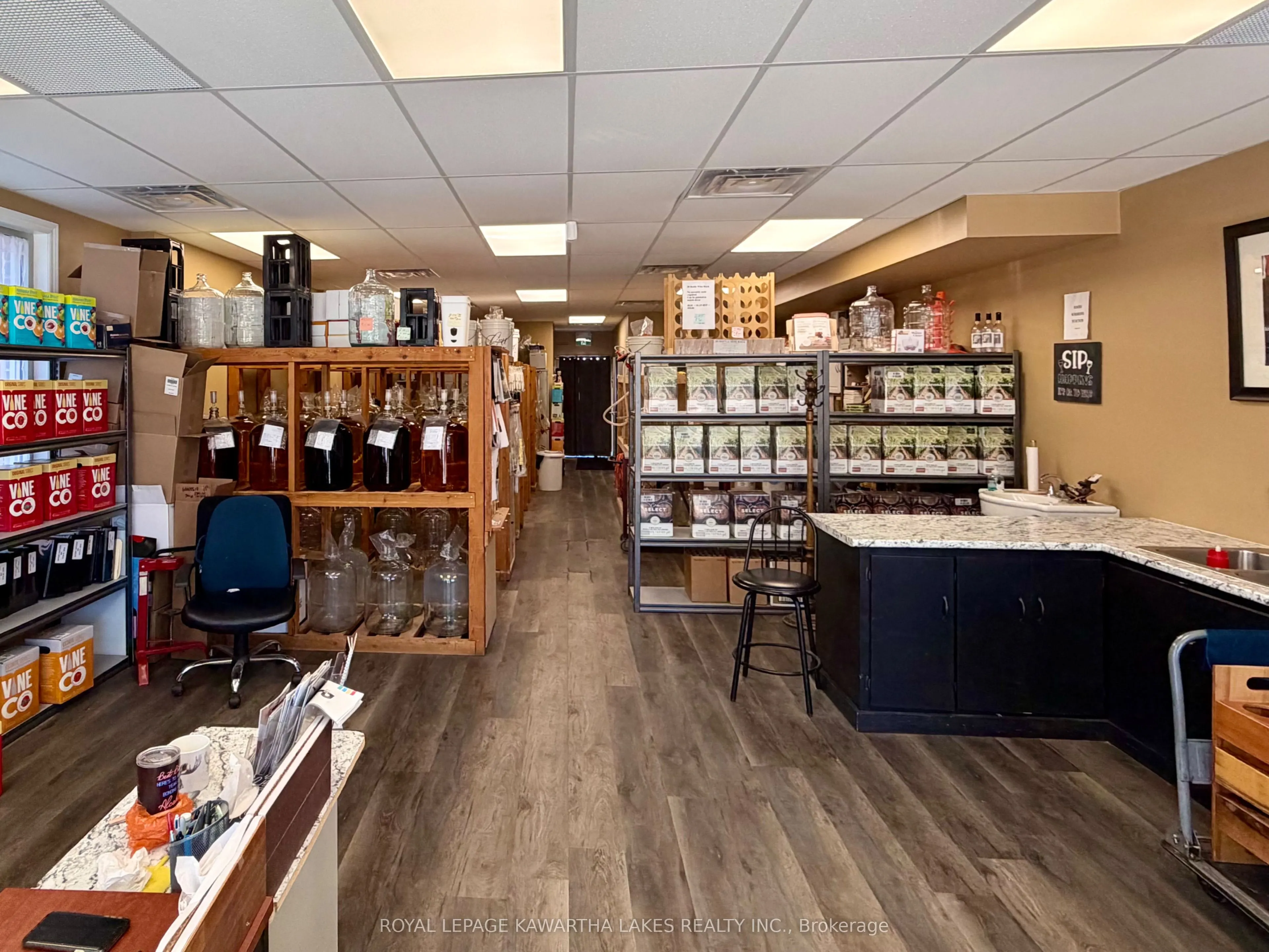 448 Osborne Street, #1
