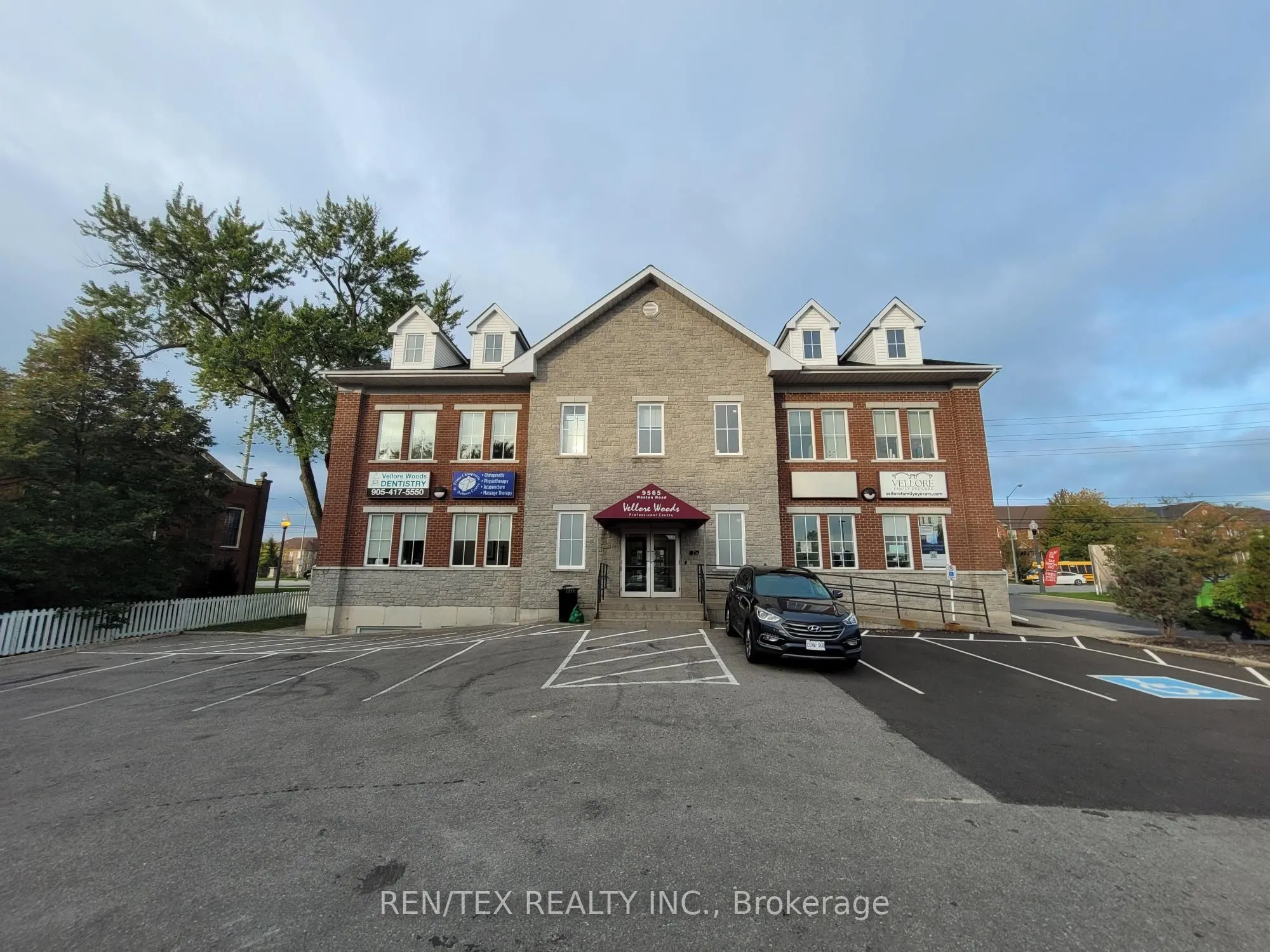9565 Weston Road, #L02