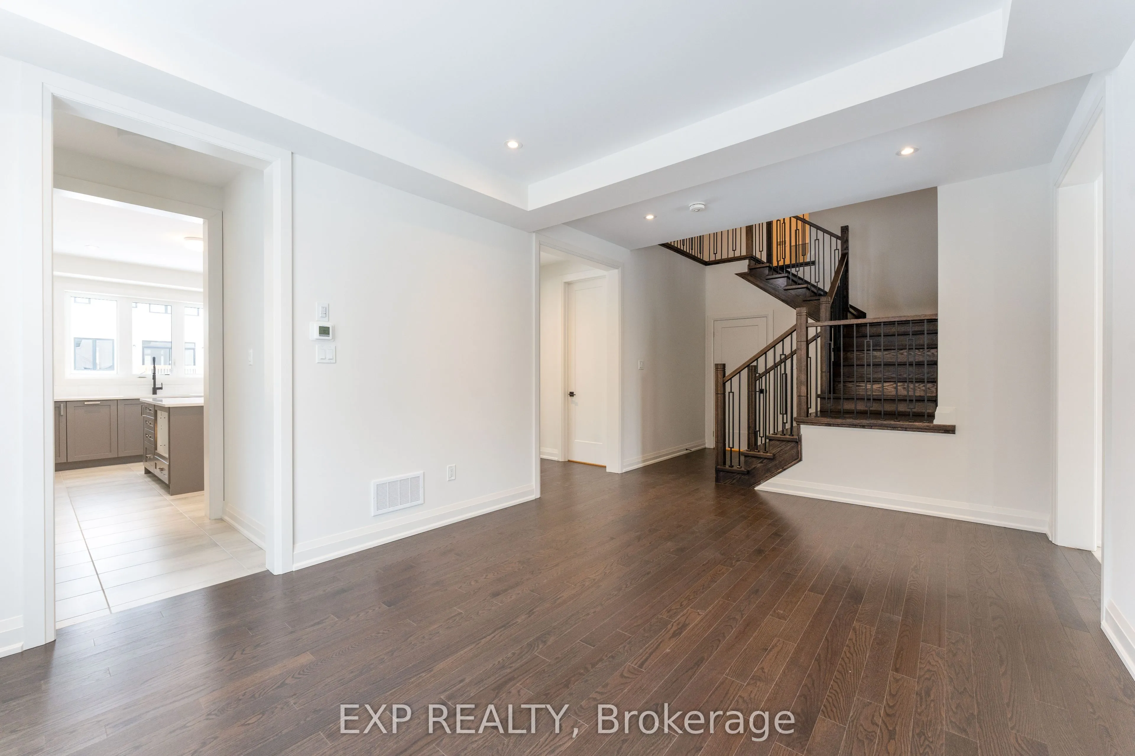 5 Mayflower Gardens