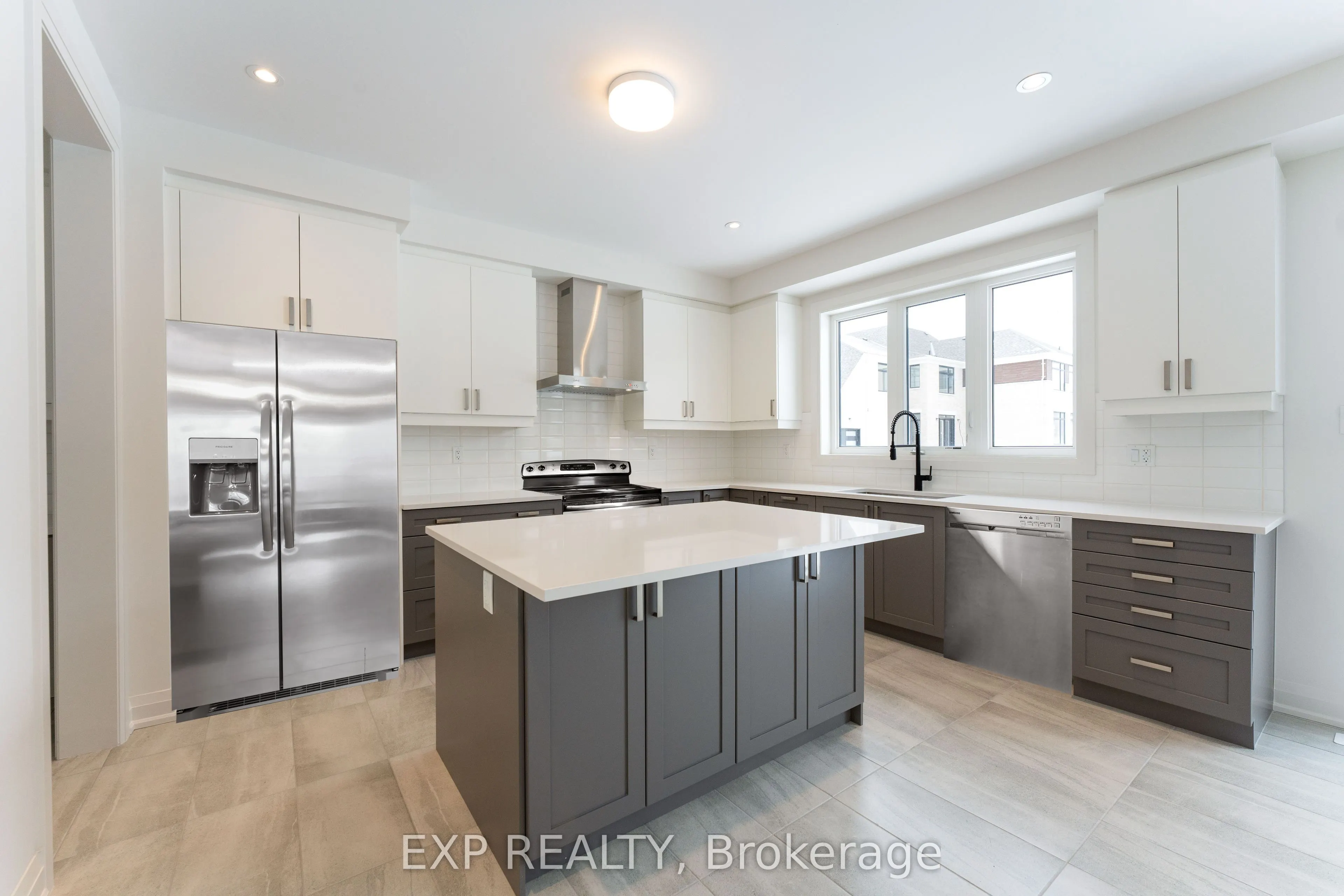 5 Mayflower Gardens