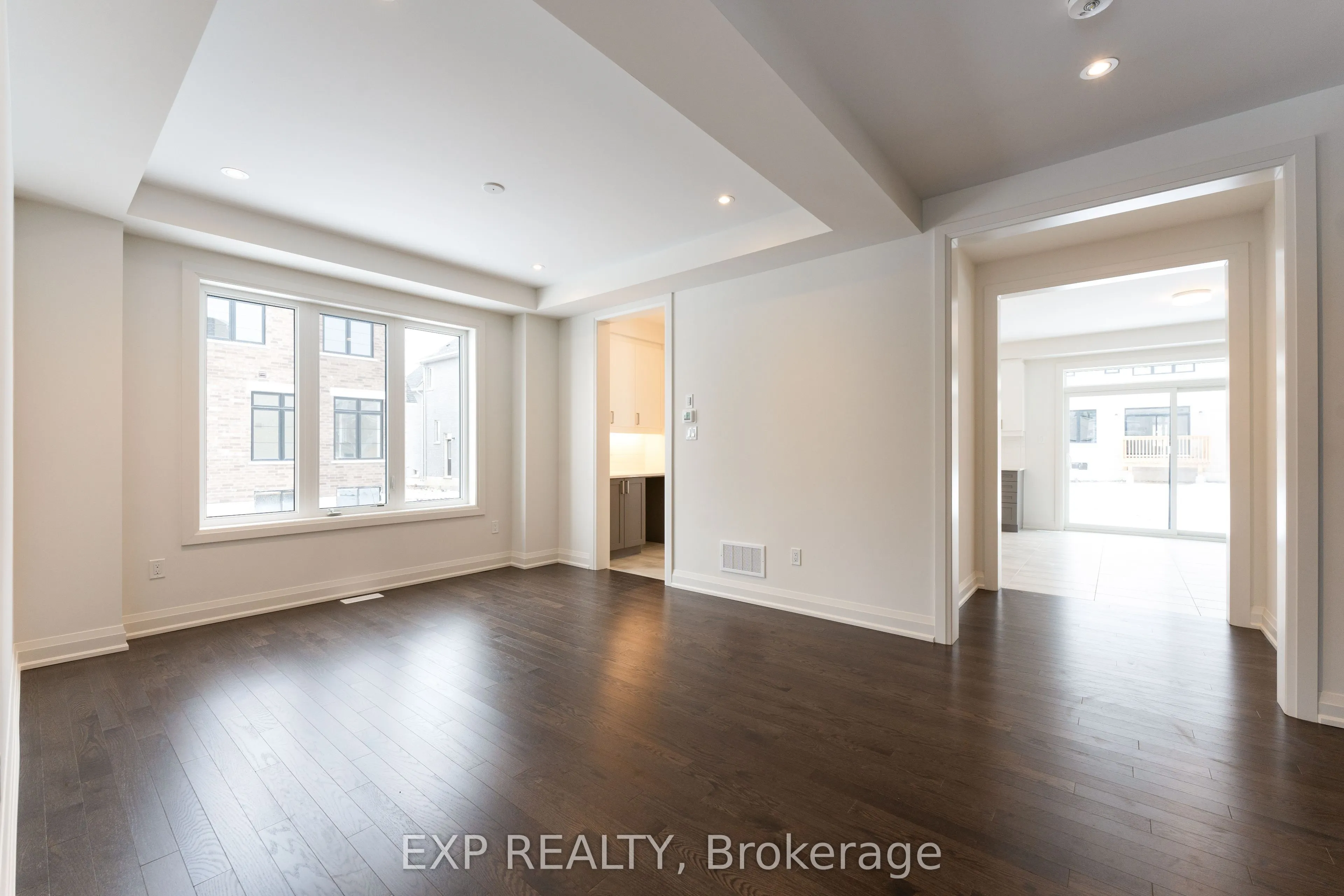 5 Mayflower Gardens