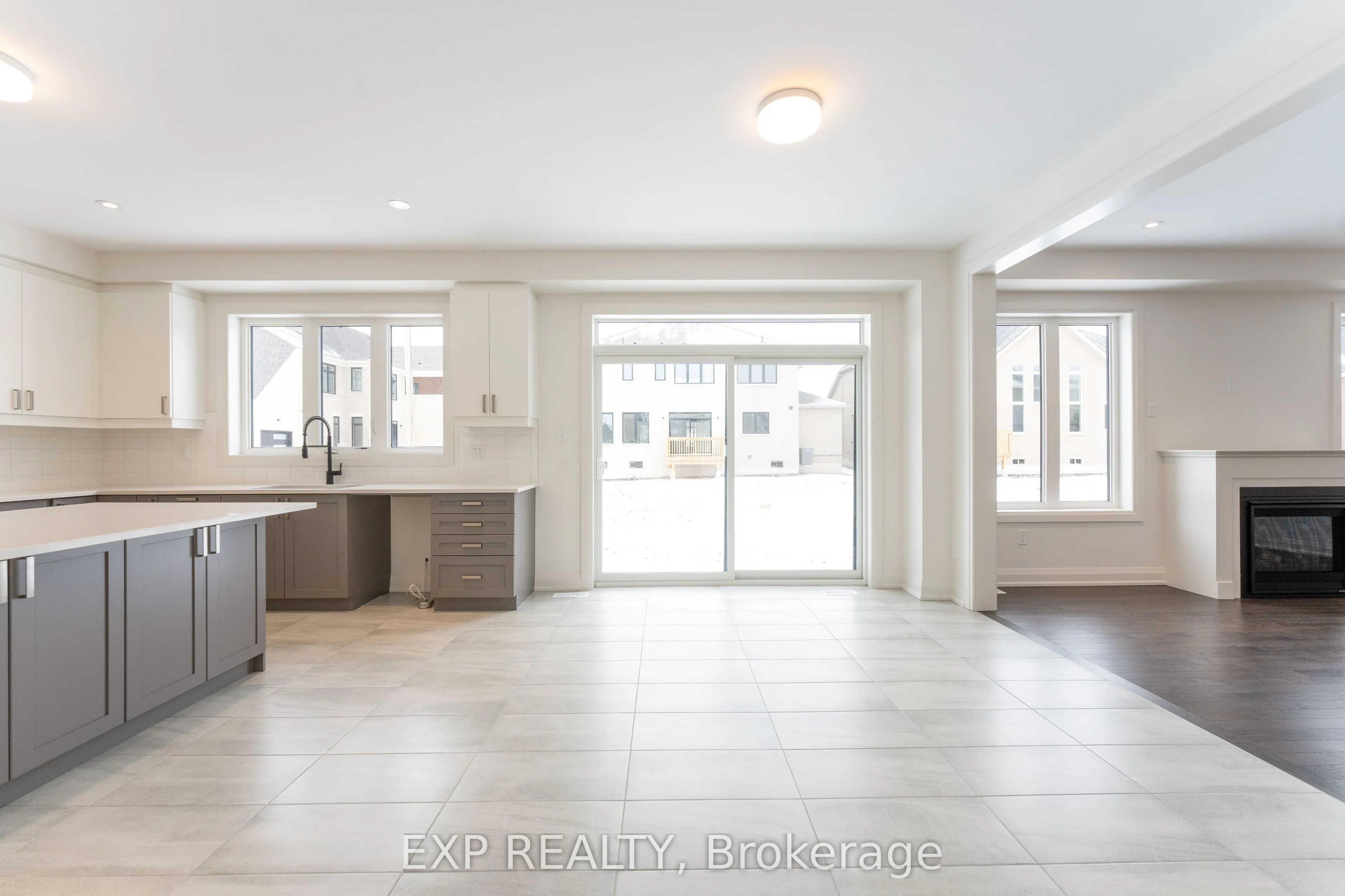 5 Mayflower Gardens