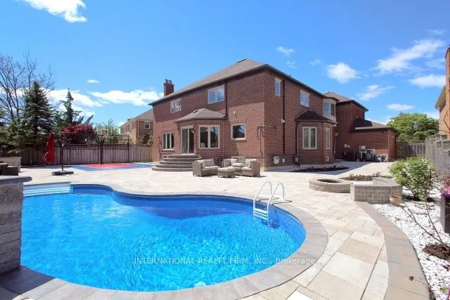 7 Elderwood Drive