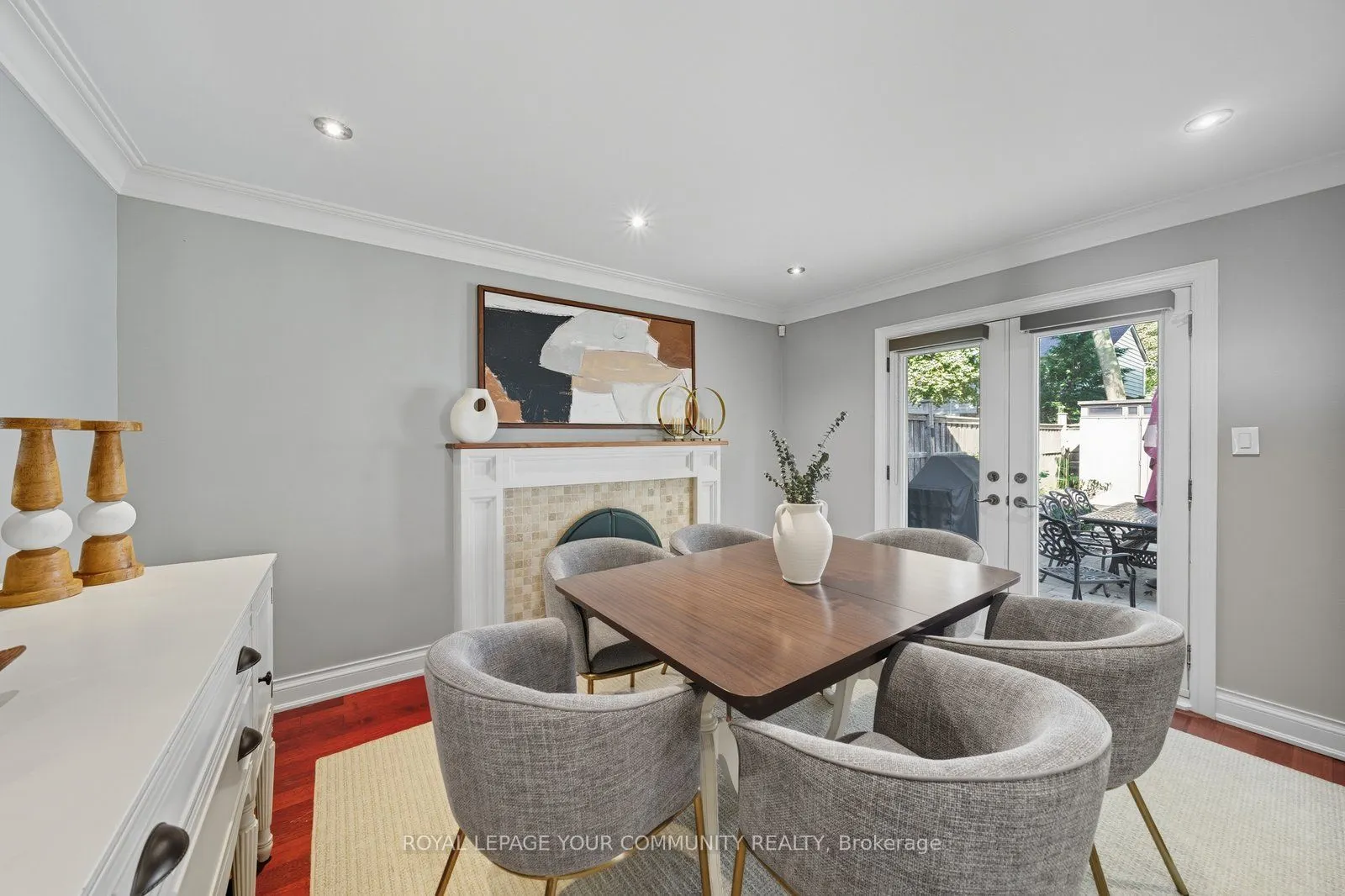 32 Ravengloss Drive