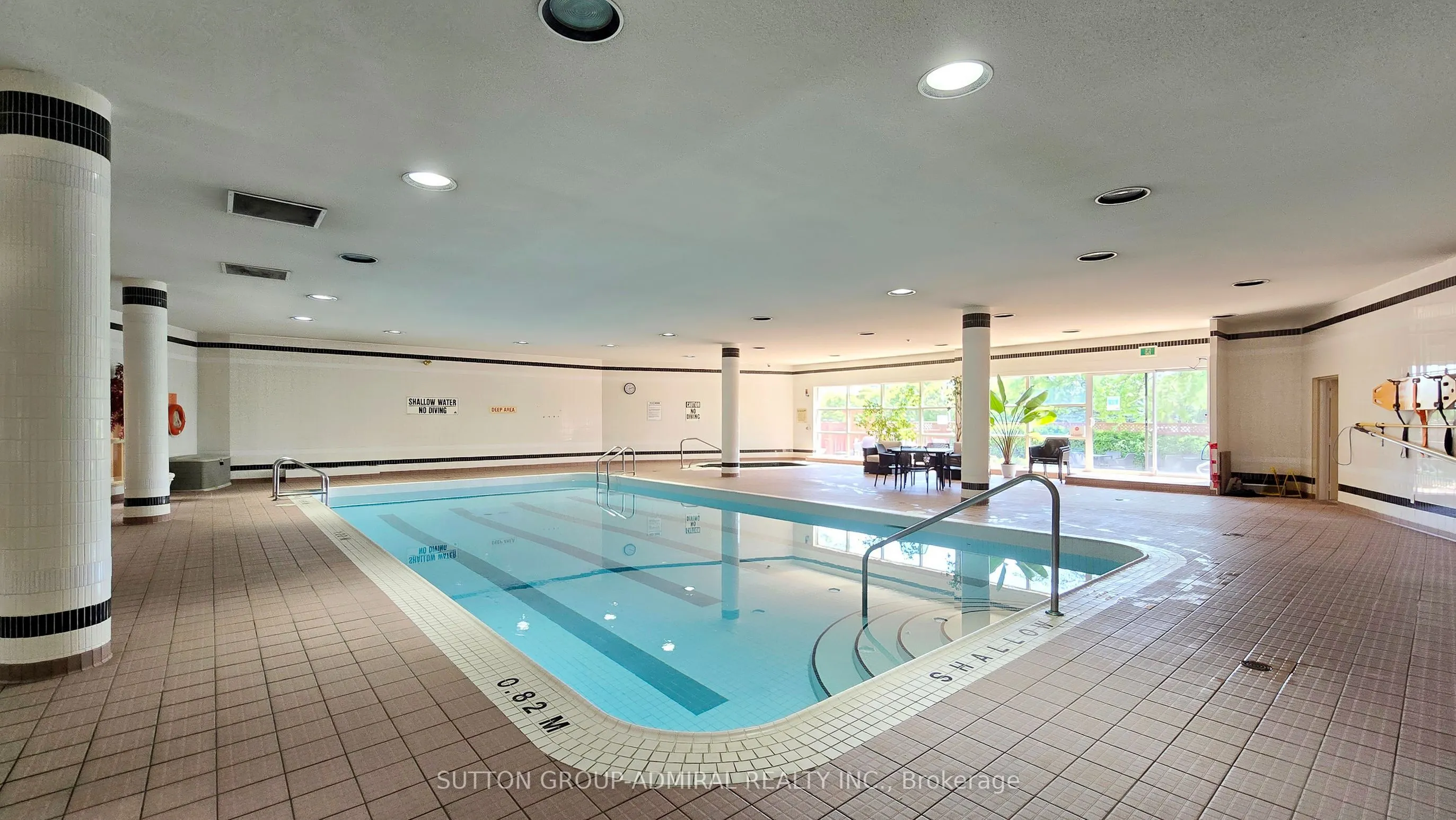 30 Harding Boulevard W, #917