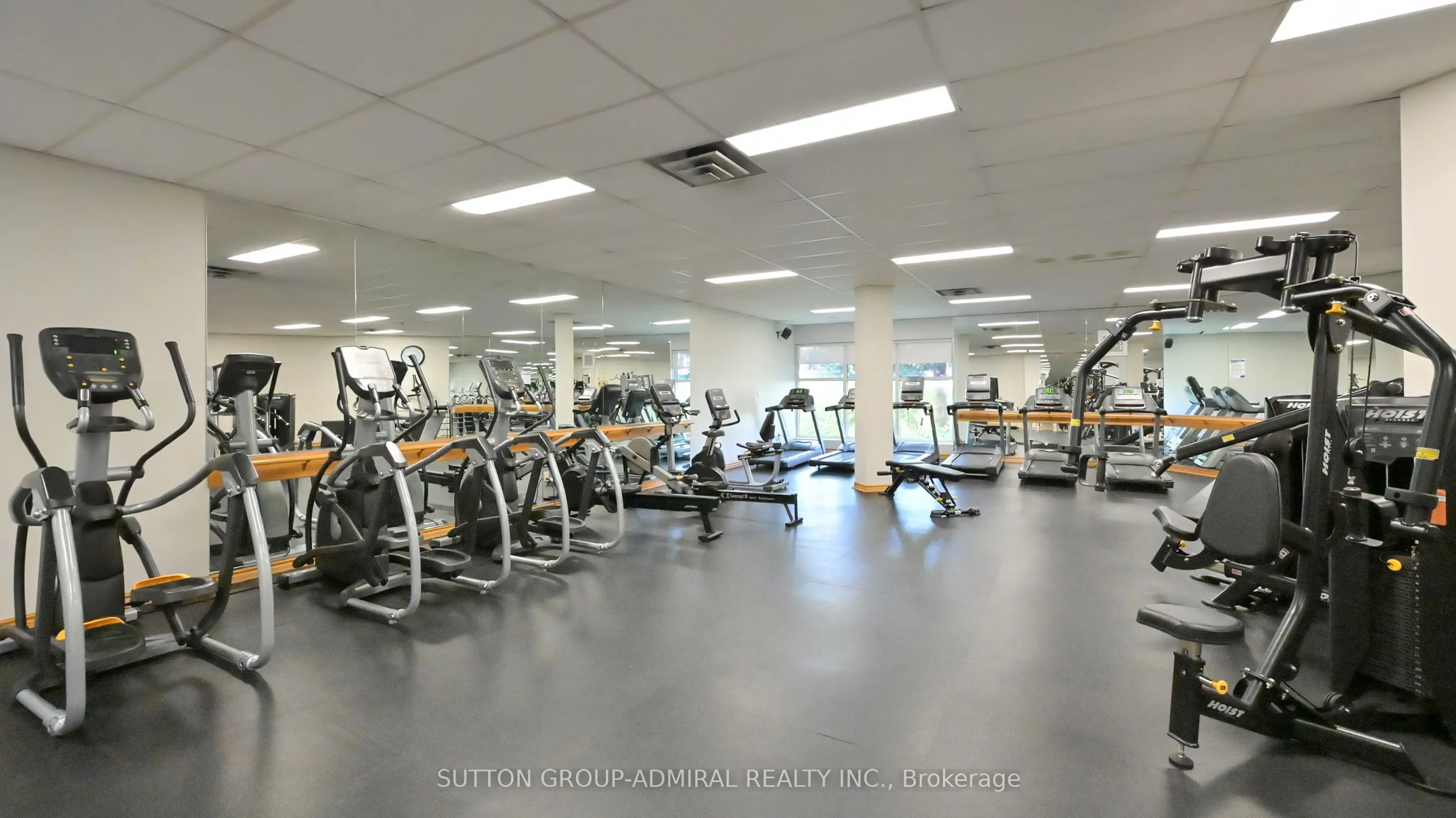 30 Harding Boulevard W, #917