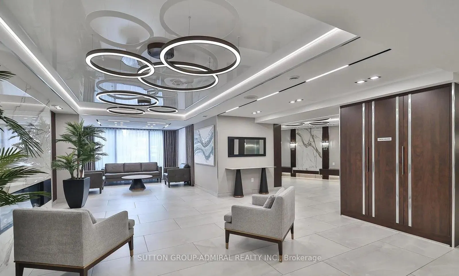 30 Harding Boulevard W, #917