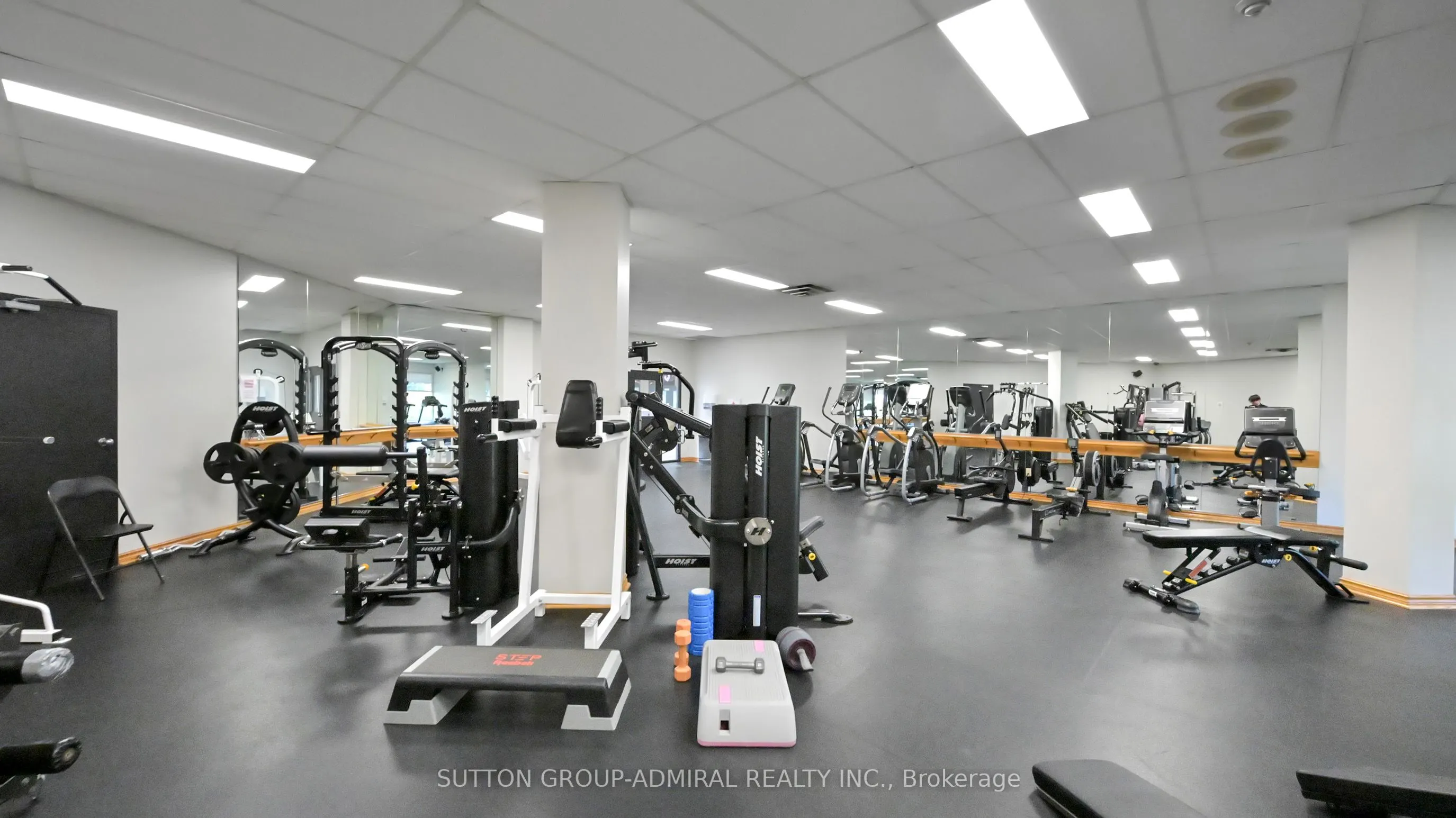 30 Harding Boulevard W, #917