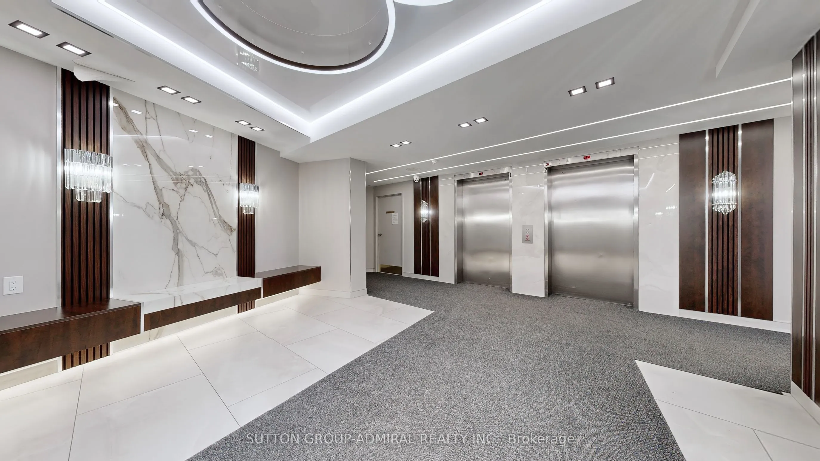 30 Harding Boulevard W, #917