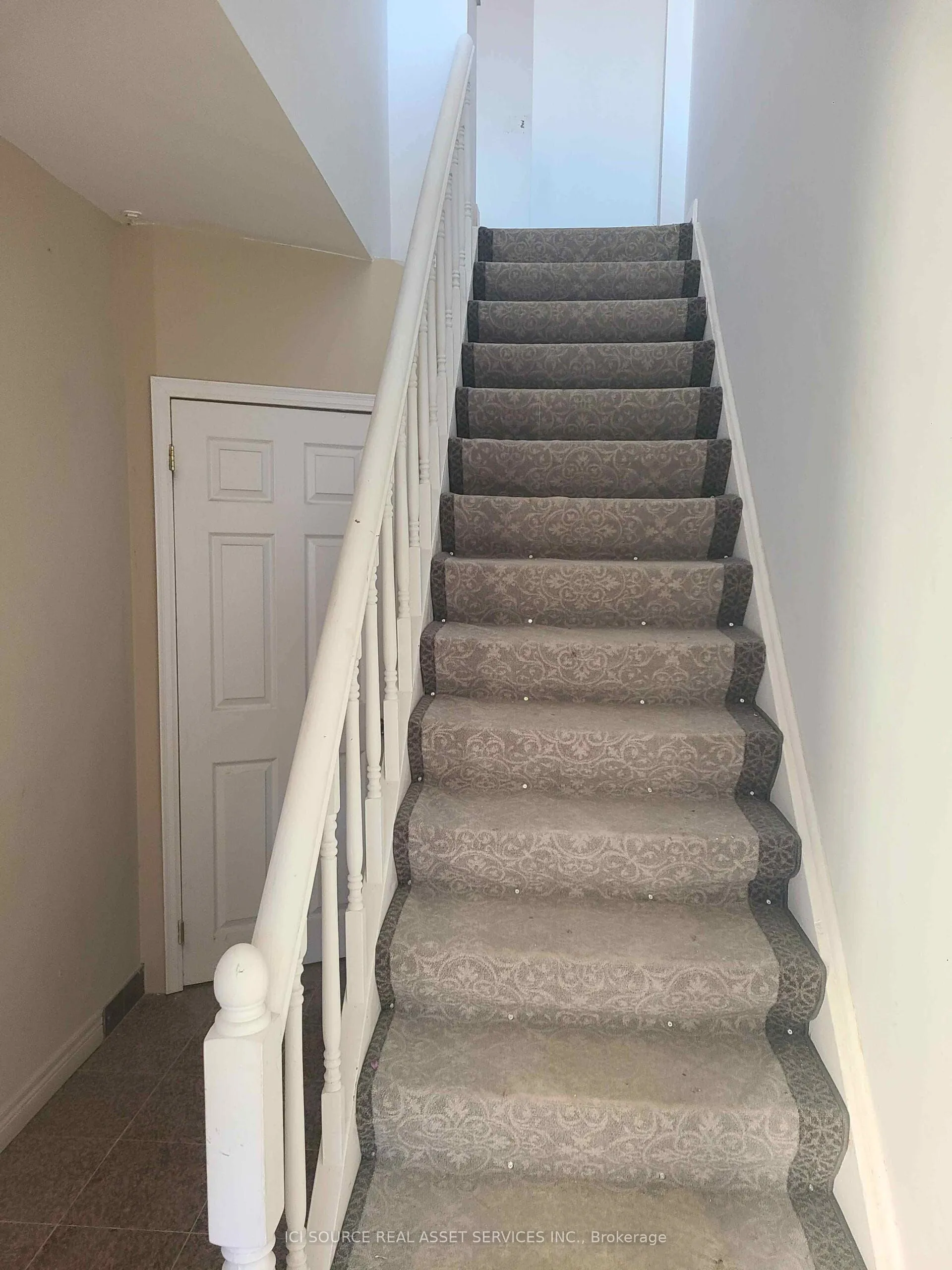 410 Chrislea Road, #12