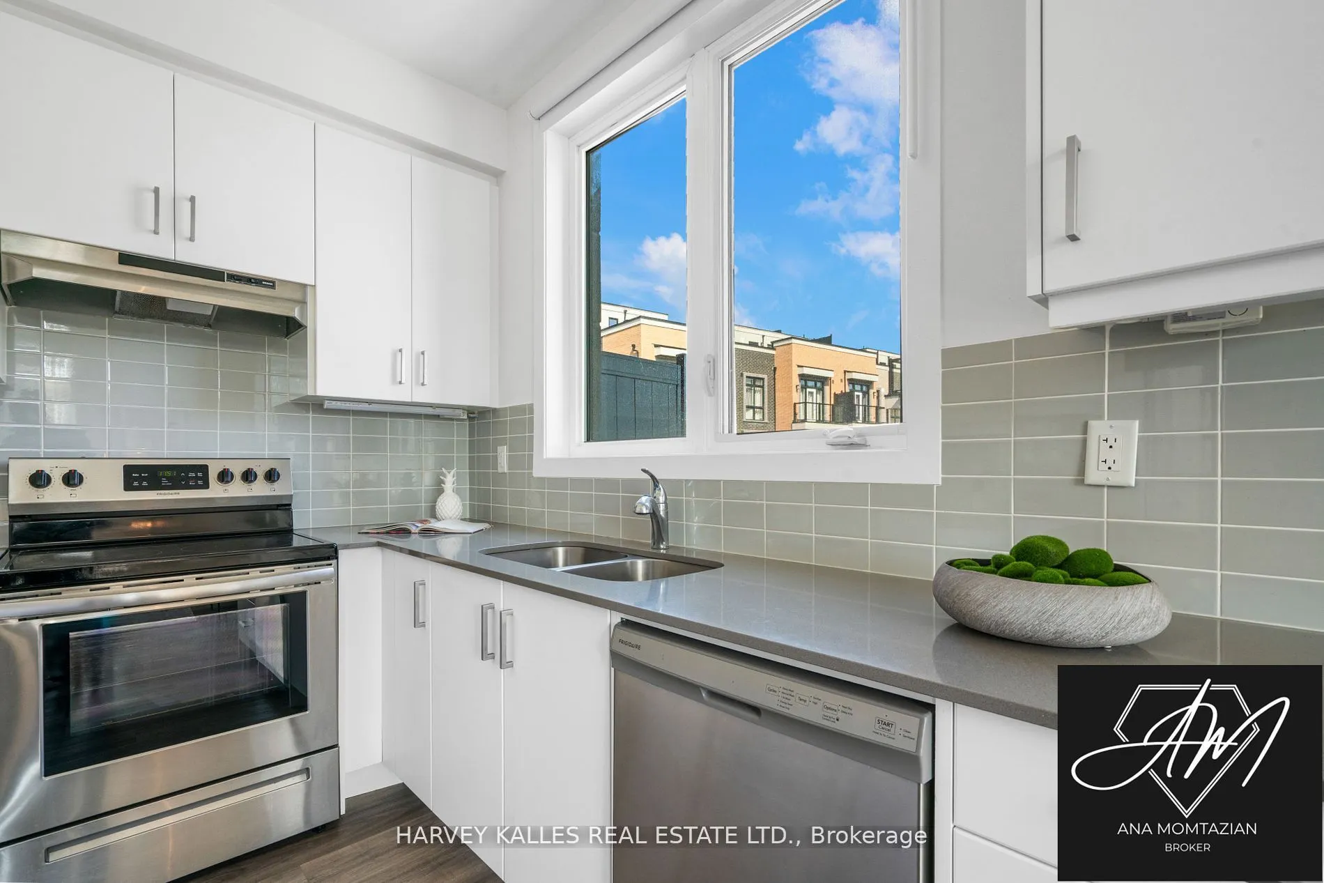 9 Phelps Lane, #1