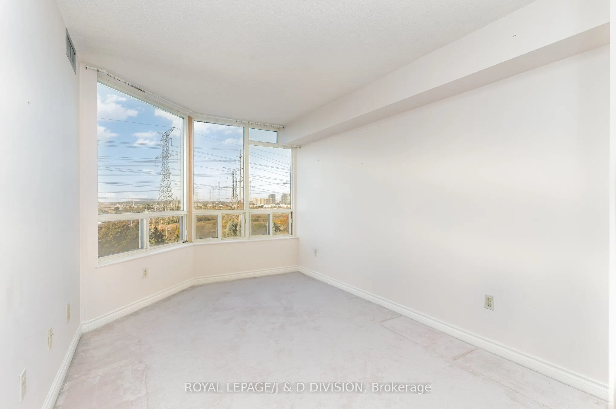 8501 Bayview Avenue, #815