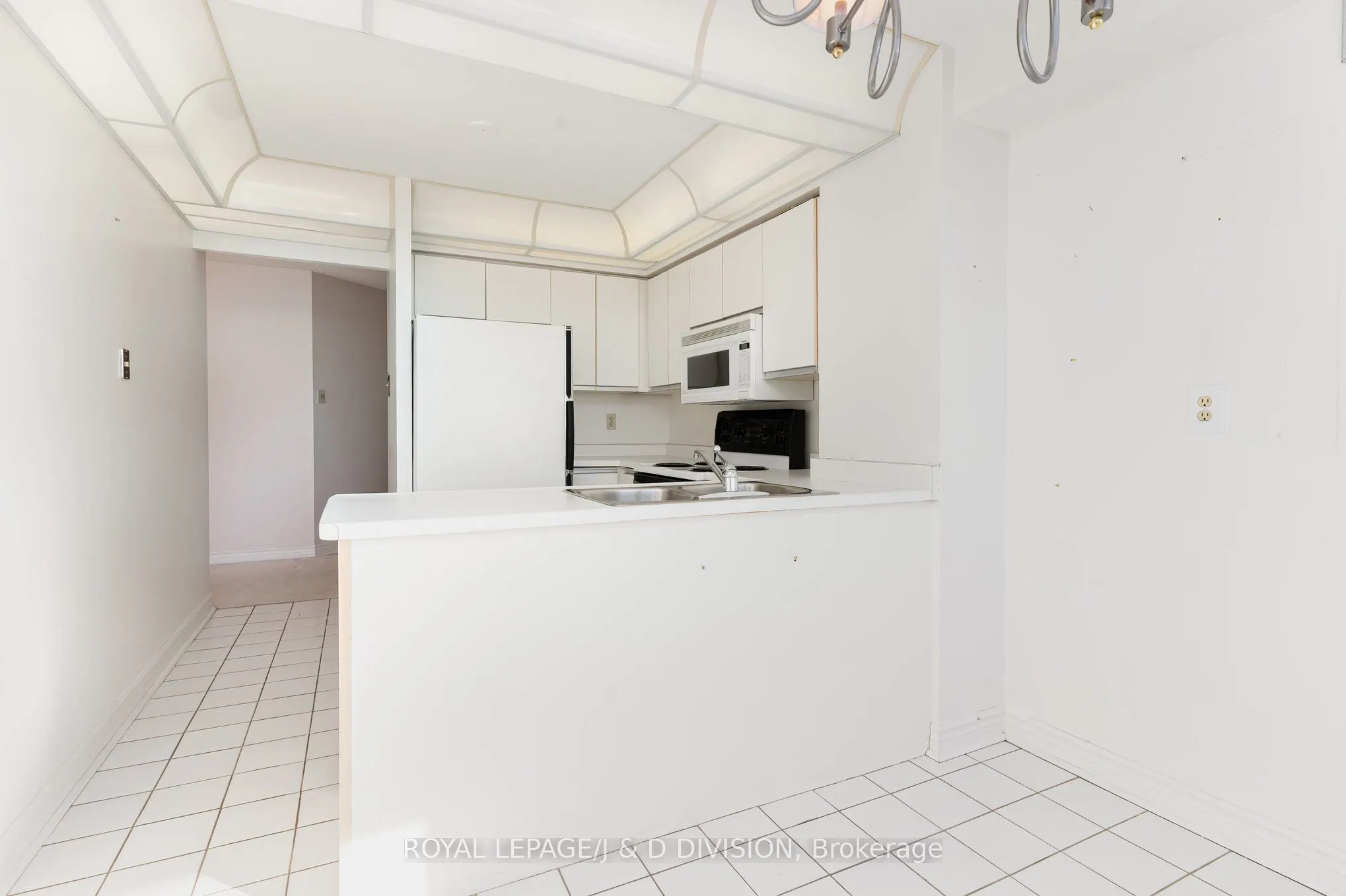 8501 Bayview Avenue, #815