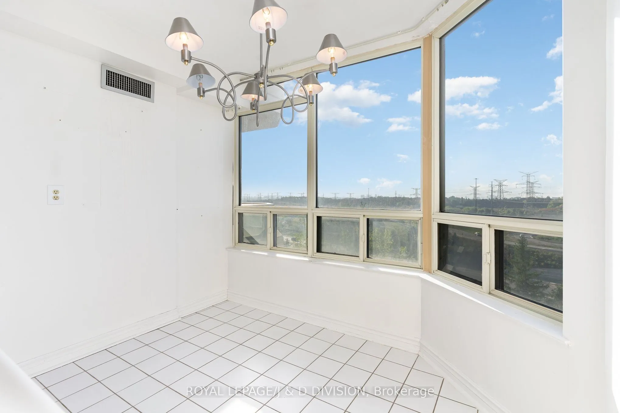 8501 Bayview Avenue, #815