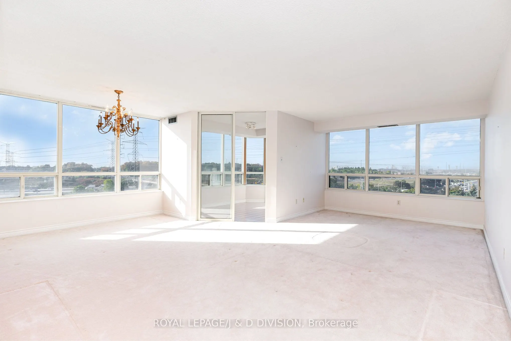 8501 Bayview Avenue, #815