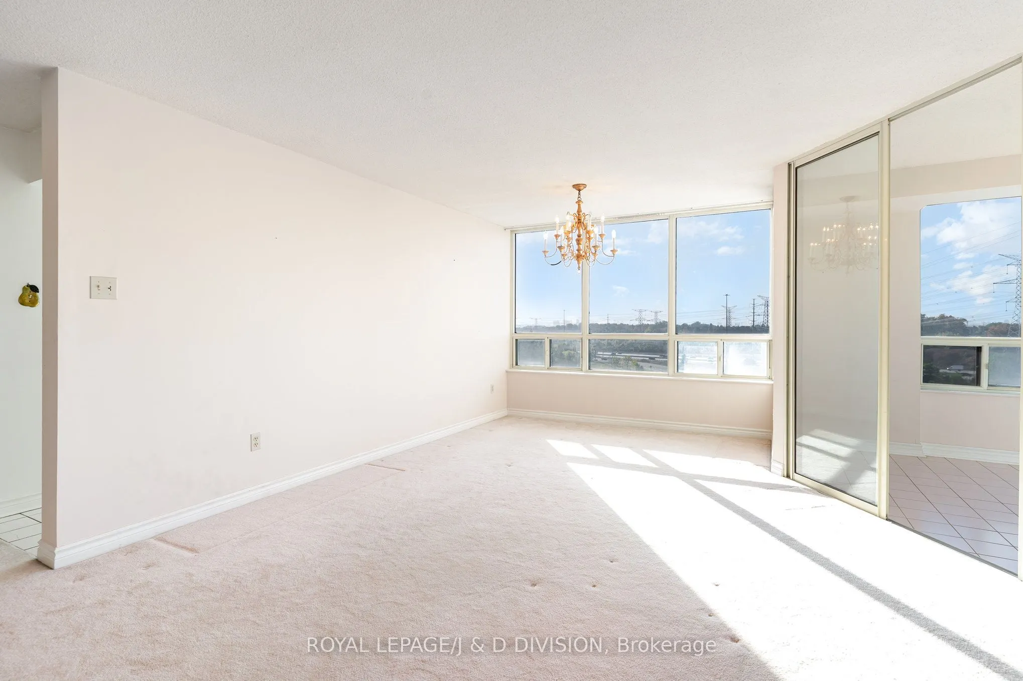 8501 Bayview Avenue, #815
