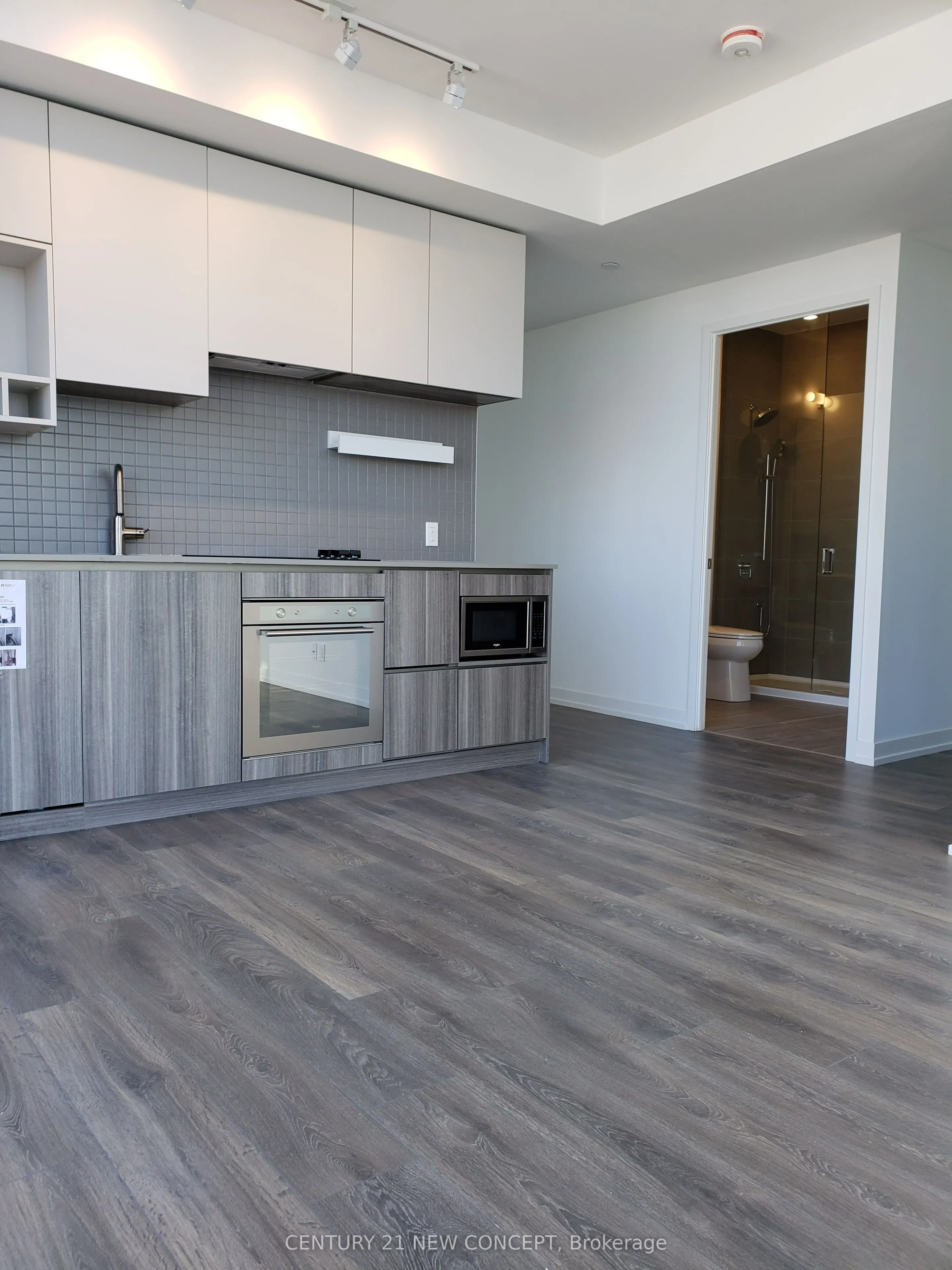 898 Portage Parkway, #2902