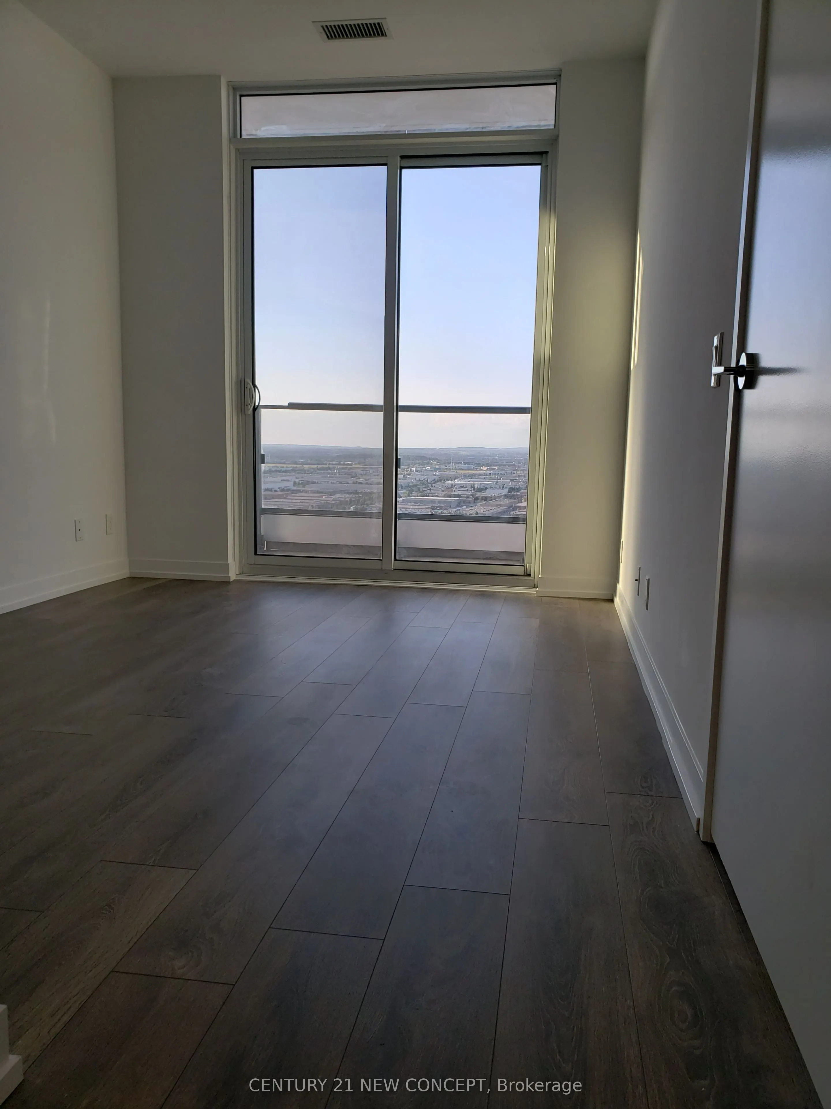 898 Portage Parkway, #2902