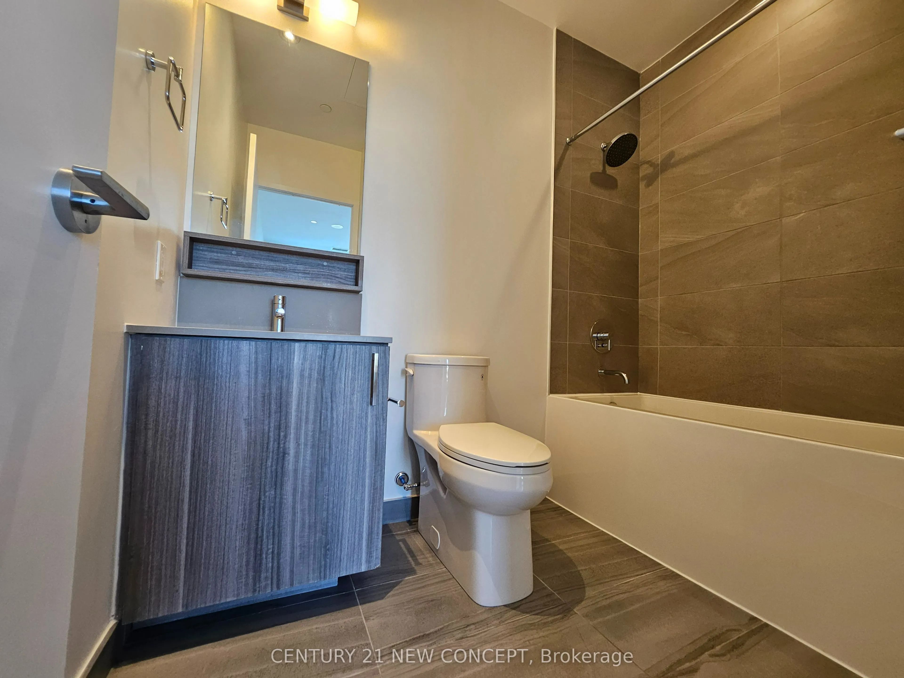 898 Portage Parkway, #2902