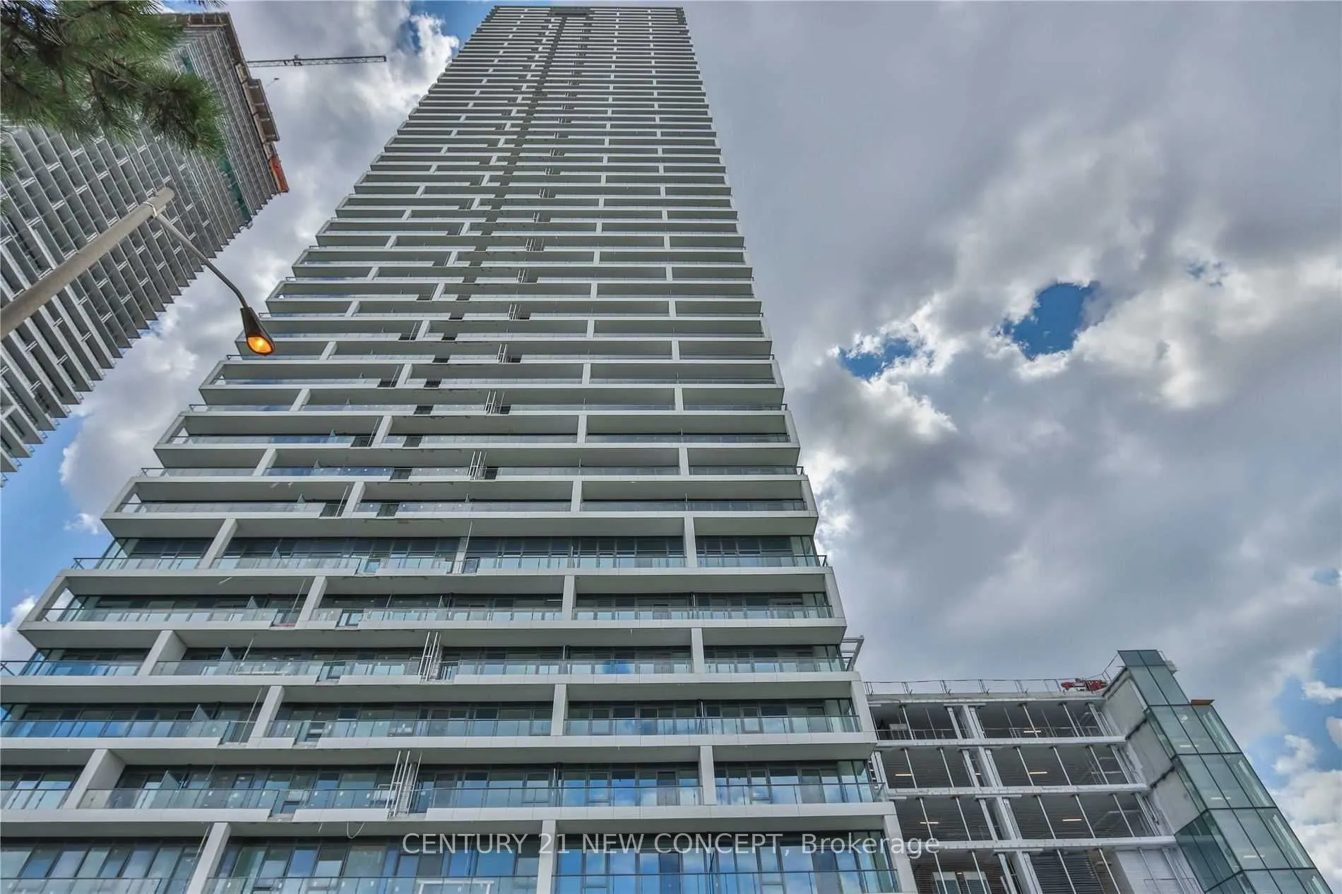 898 Portage Parkway, #2902