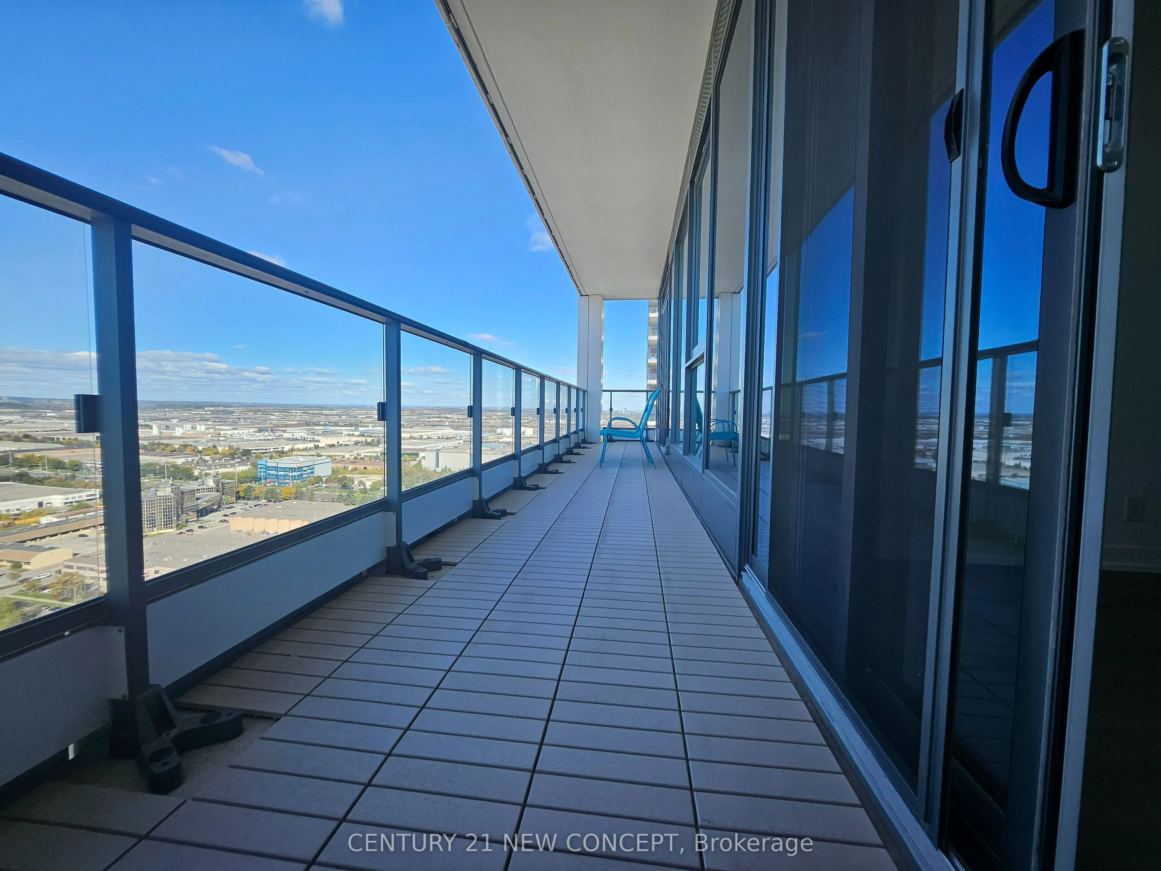 898 Portage Parkway, #2902