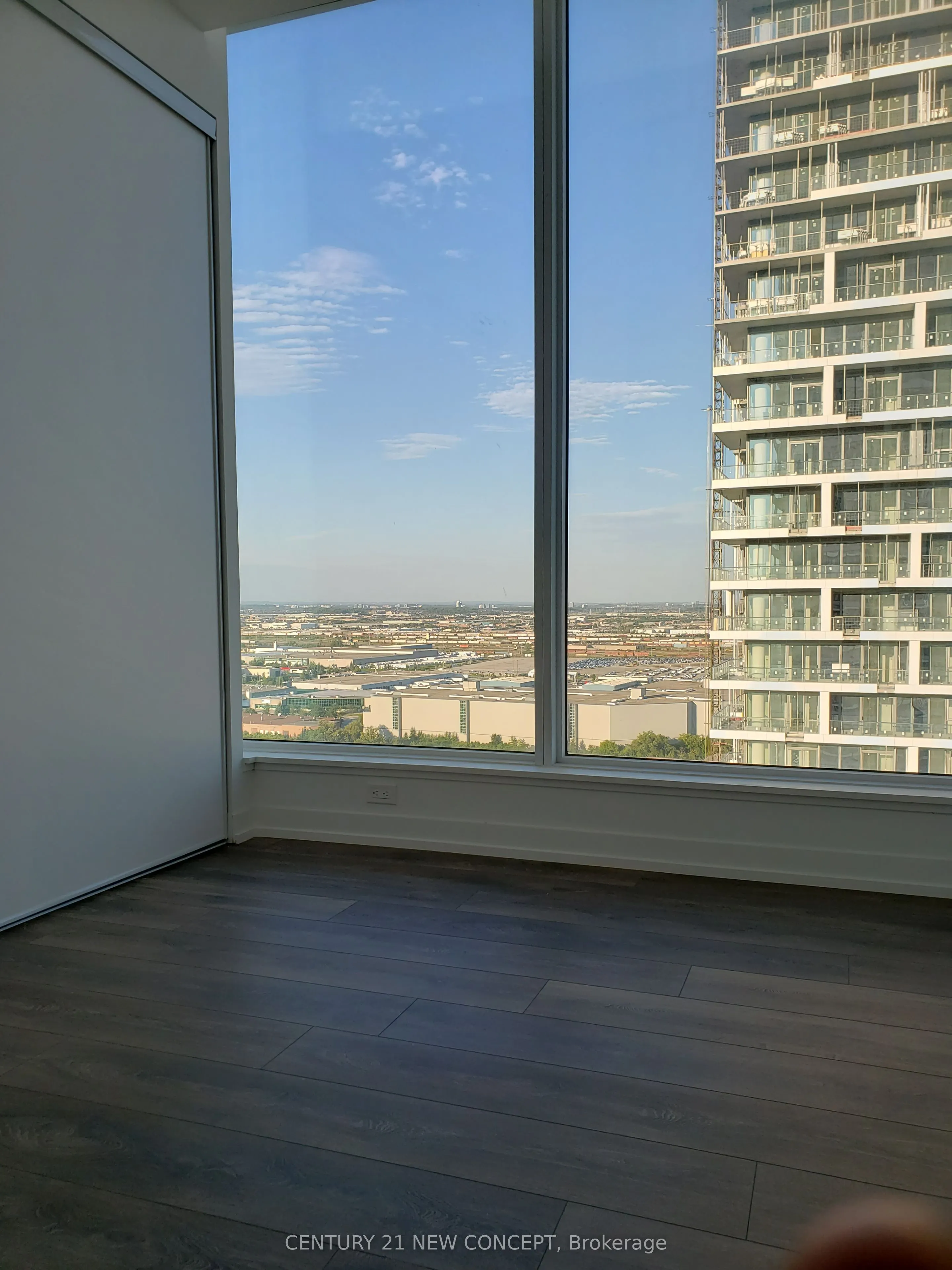 898 Portage Parkway, #2902