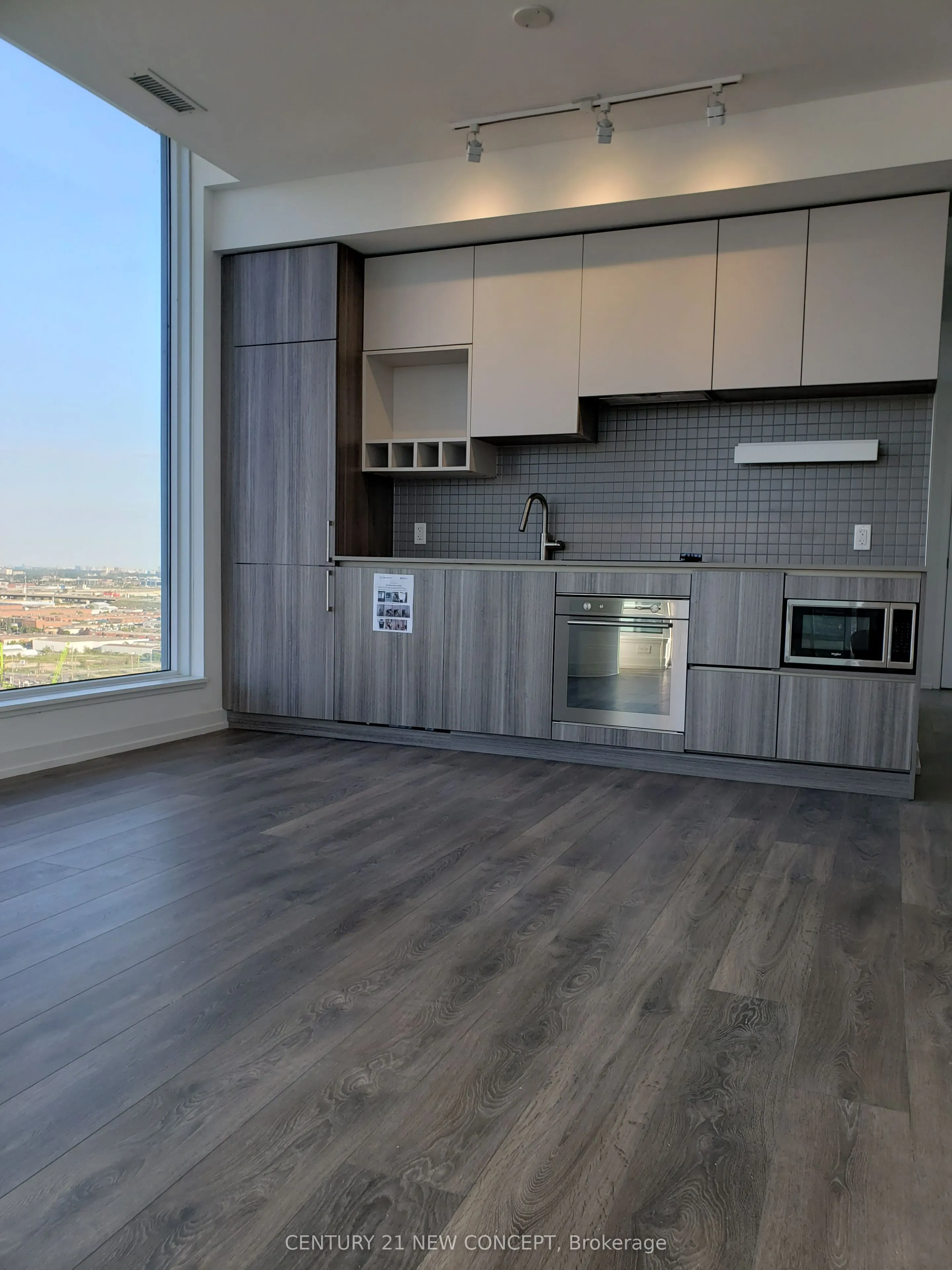898 Portage Parkway, #2902