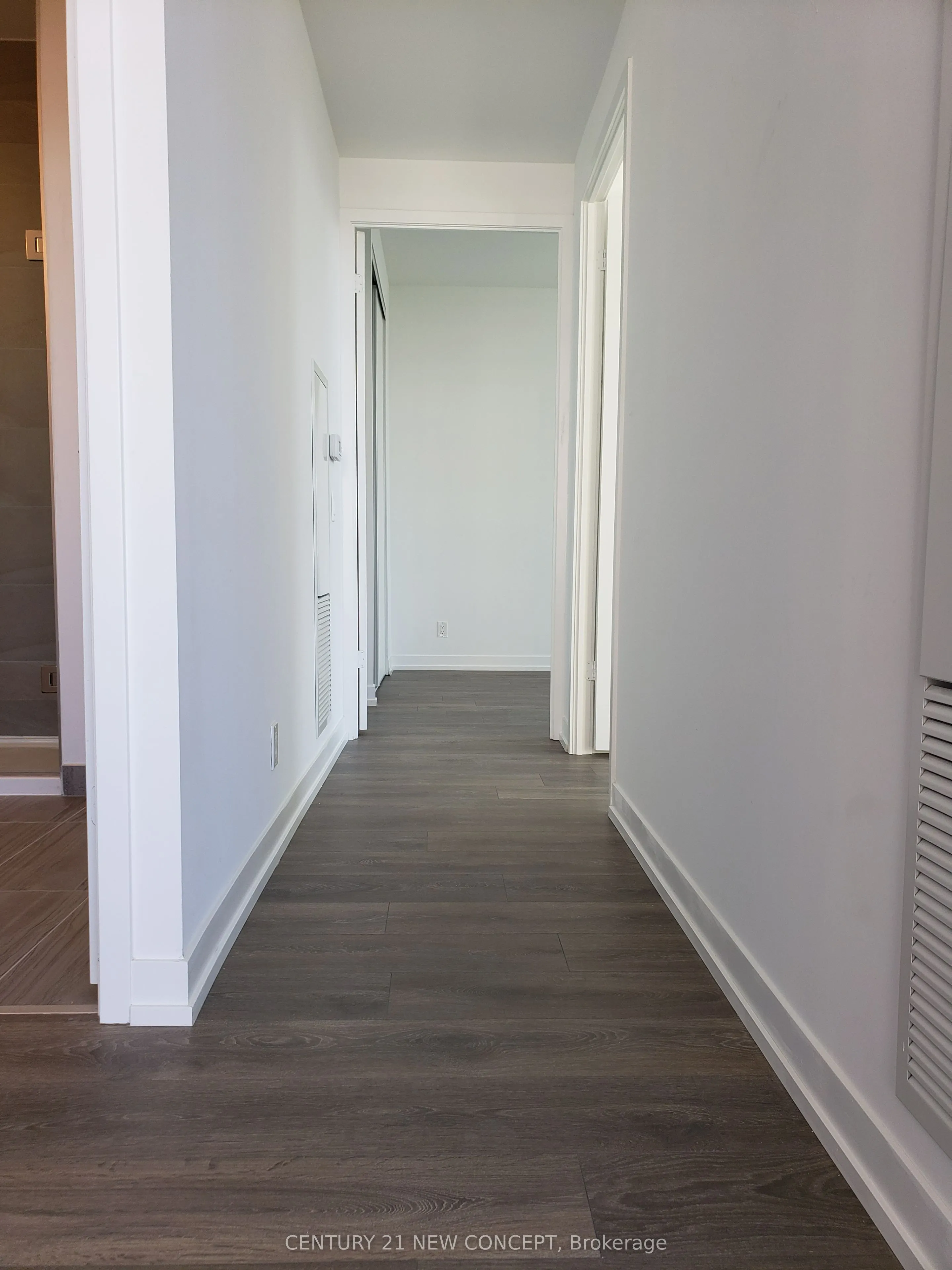 898 Portage Parkway, #2902
