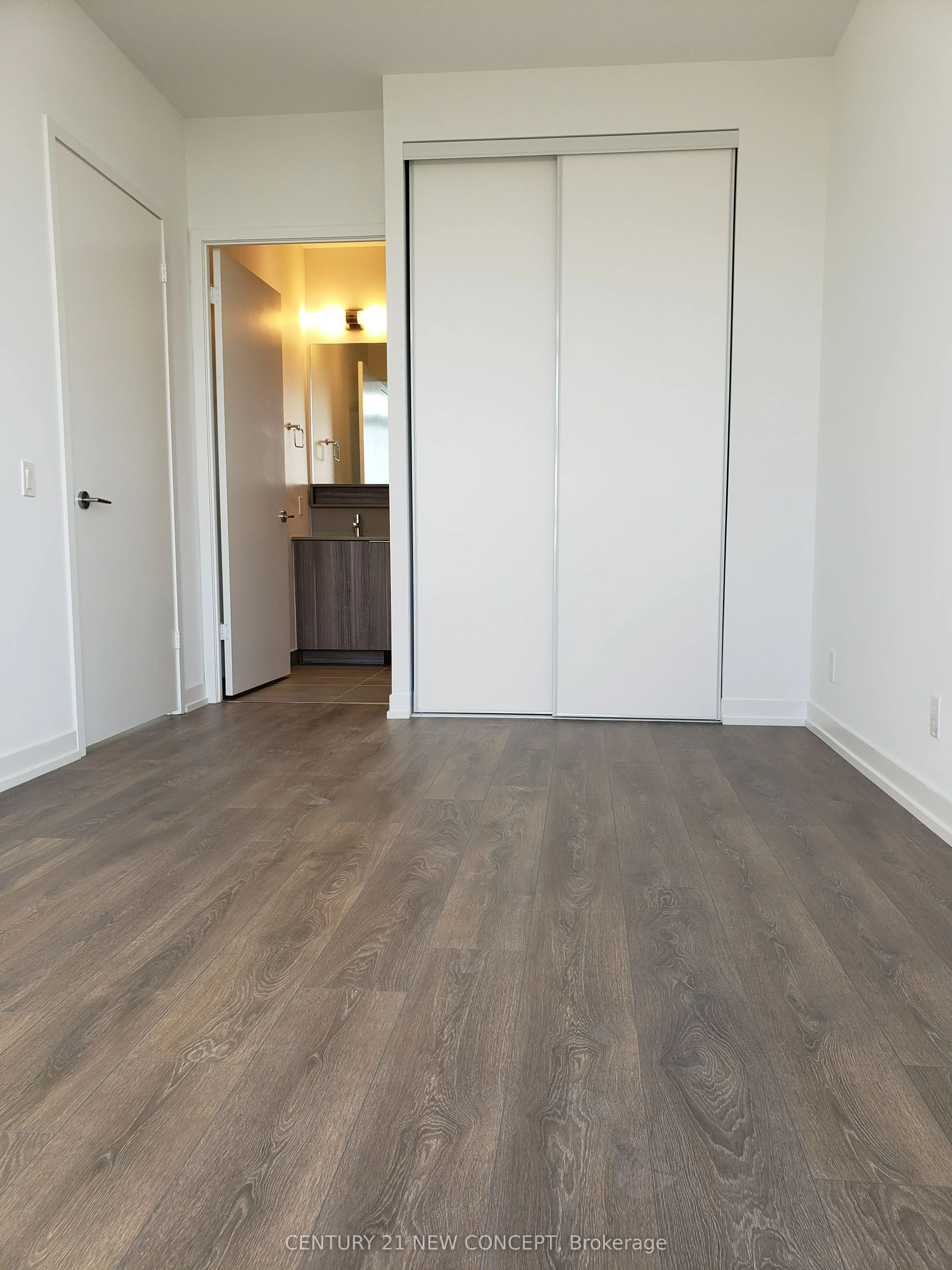 898 Portage Parkway, #2902