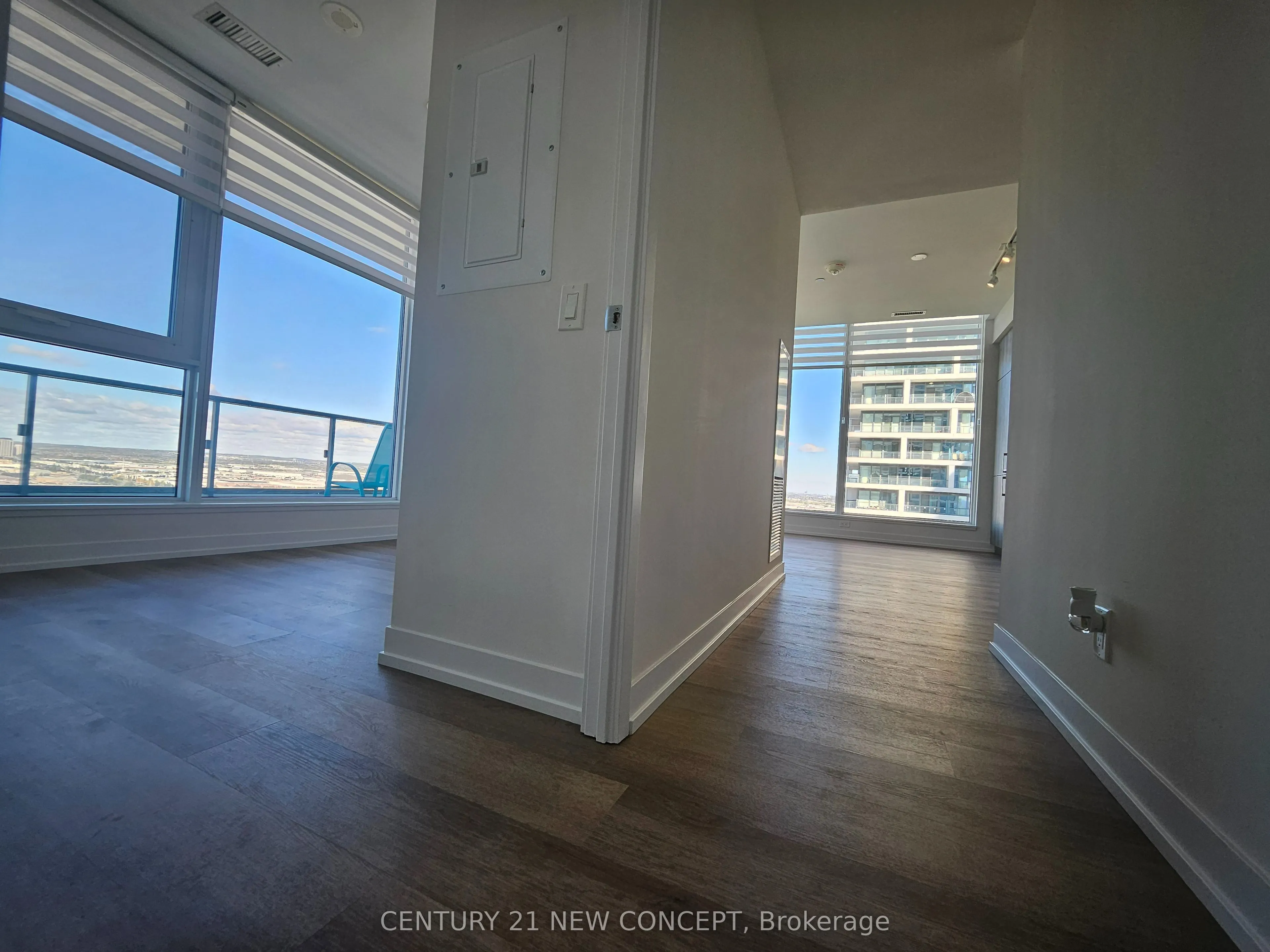 898 Portage Parkway, #2902
