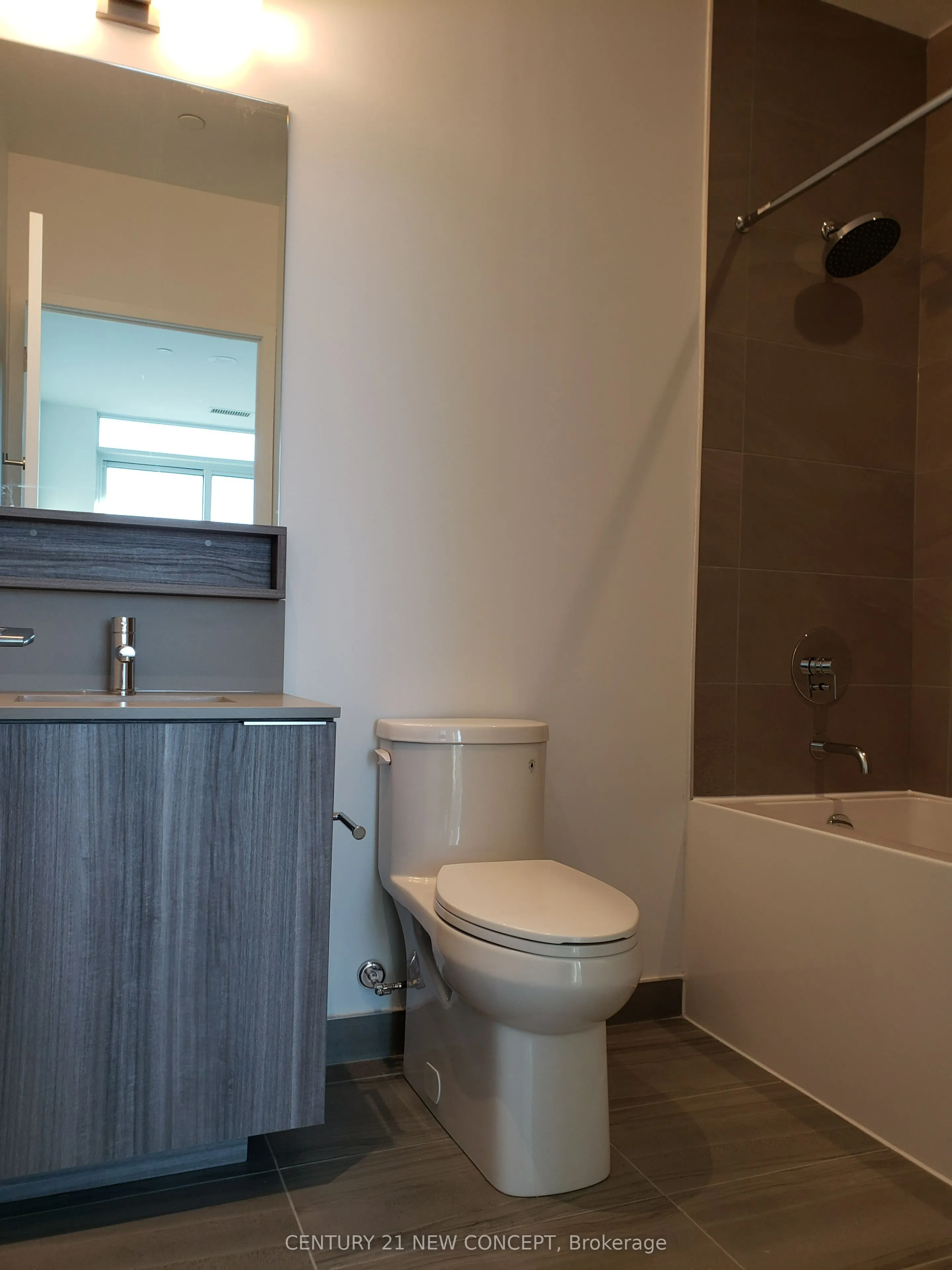 898 Portage Parkway, #2902