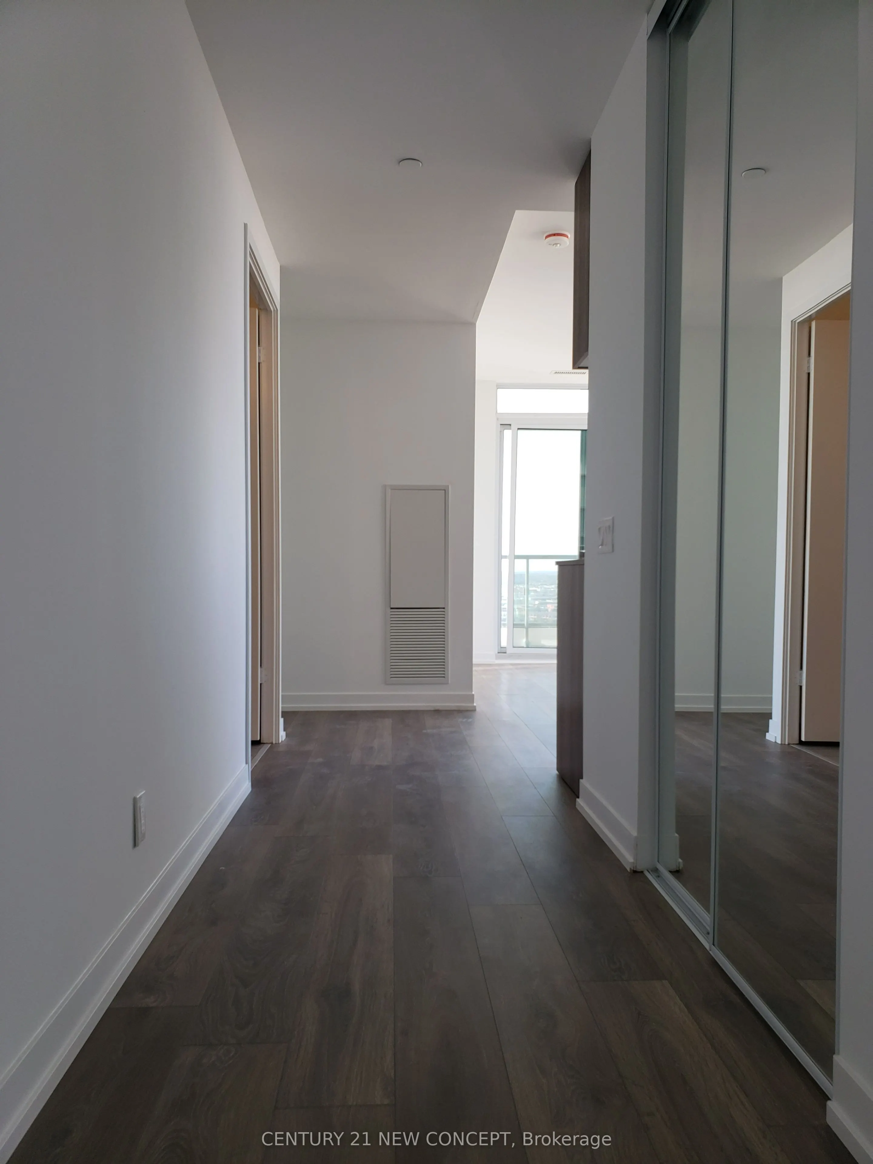 898 Portage Parkway, #2902