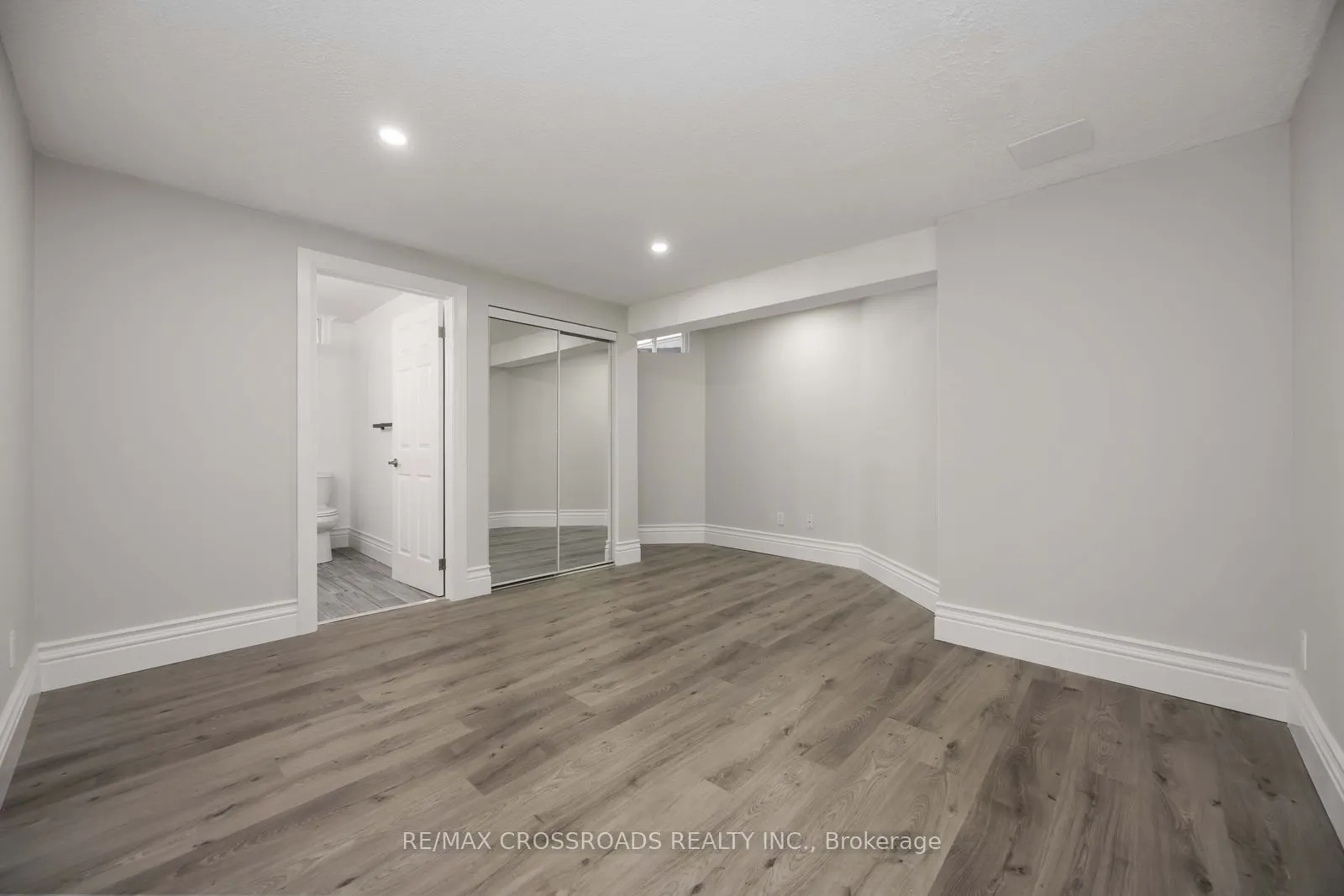 50 Grandlea Crescent