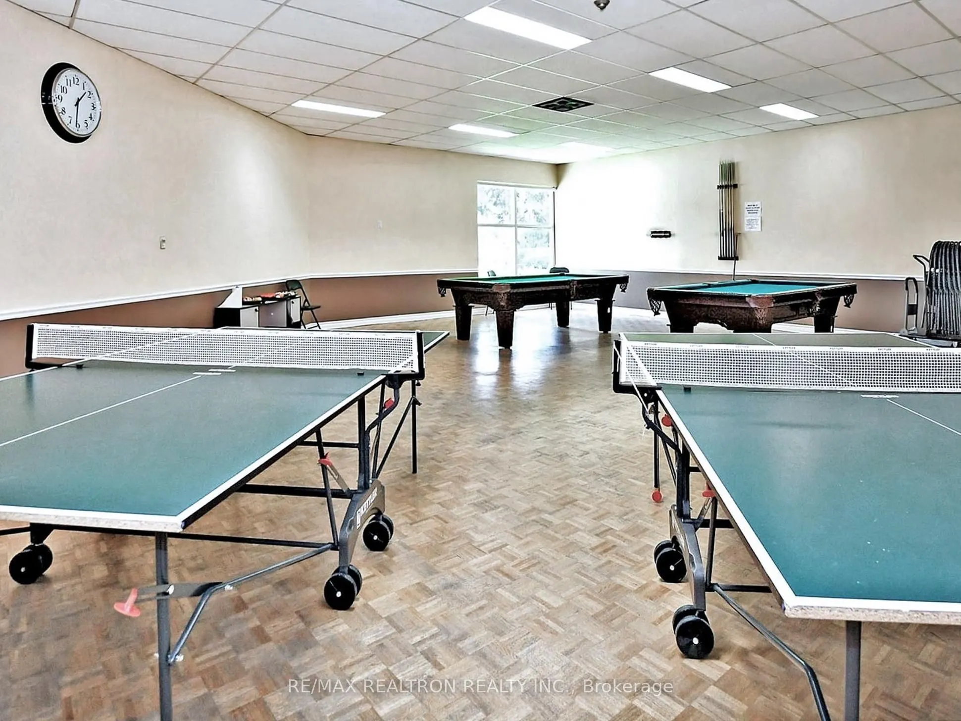 40 Harding Boulevard W, #1015