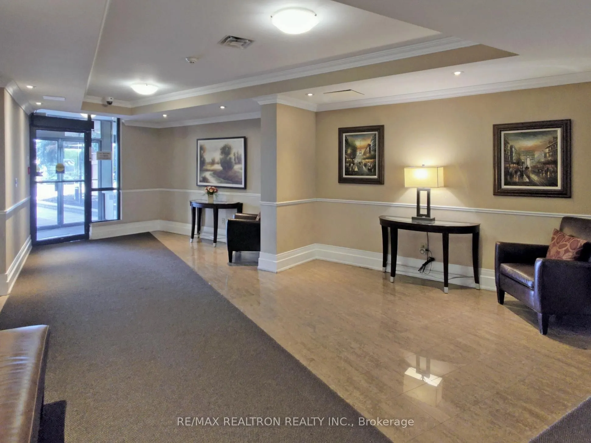 40 Harding Boulevard W, #1015