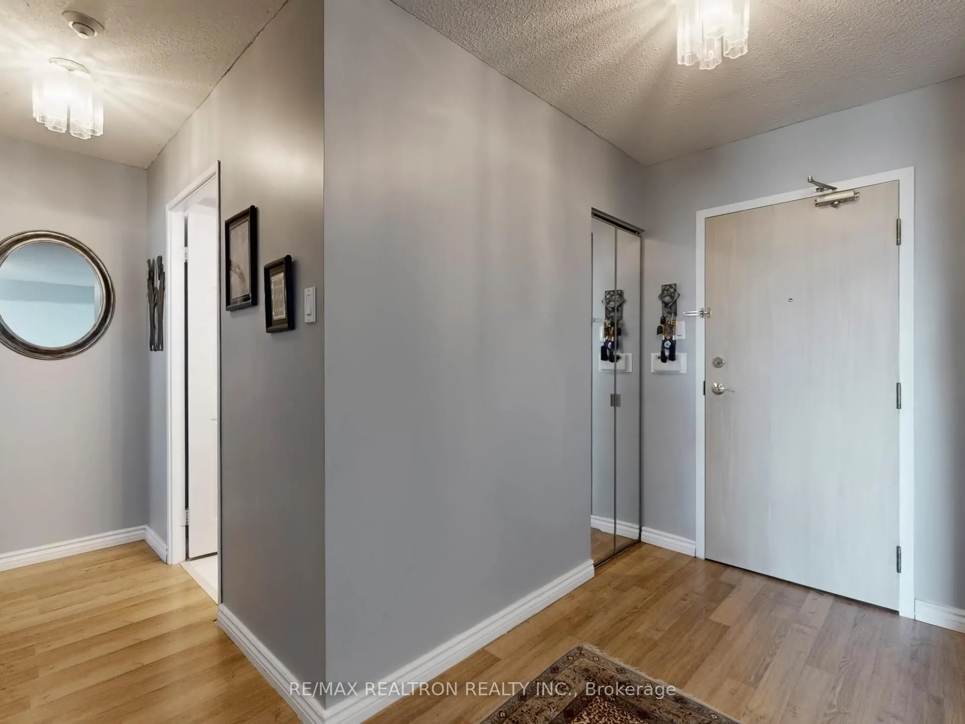 40 Harding Boulevard W, #1015