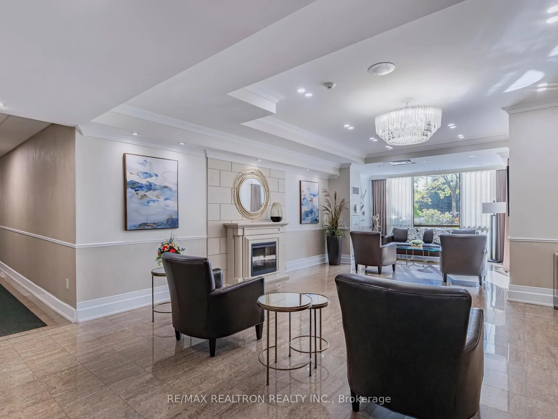 40 Harding Boulevard W, #1015