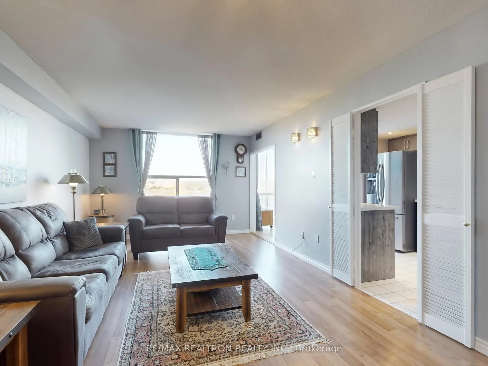 40 Harding Boulevard W, #1015