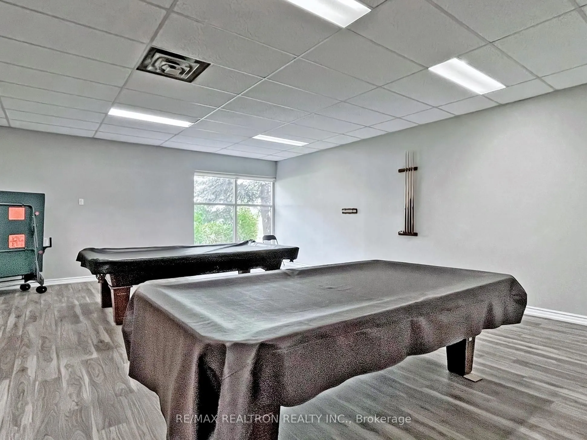 40 Harding Boulevard W, #1015