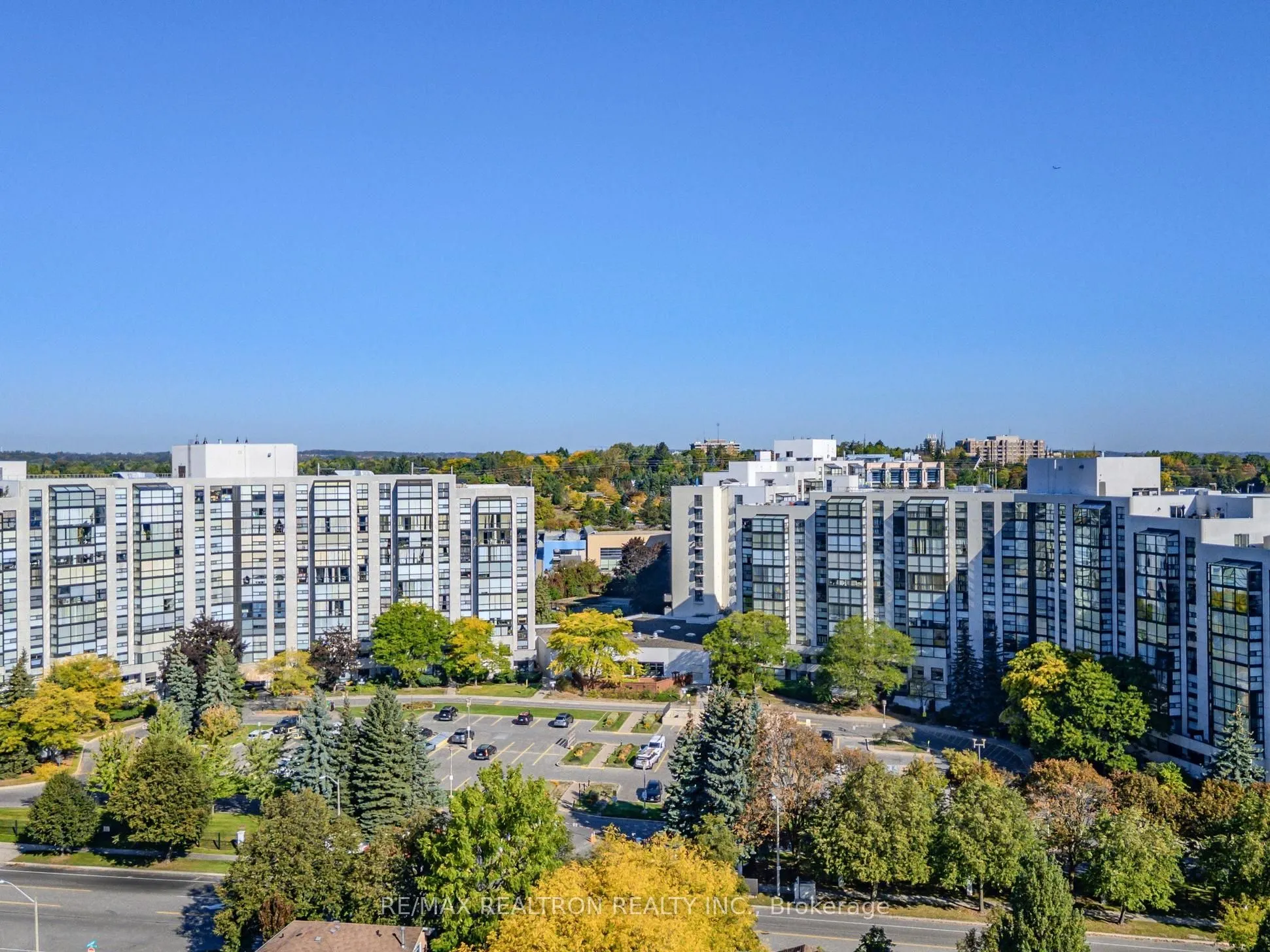 40 Harding Boulevard W, #1015