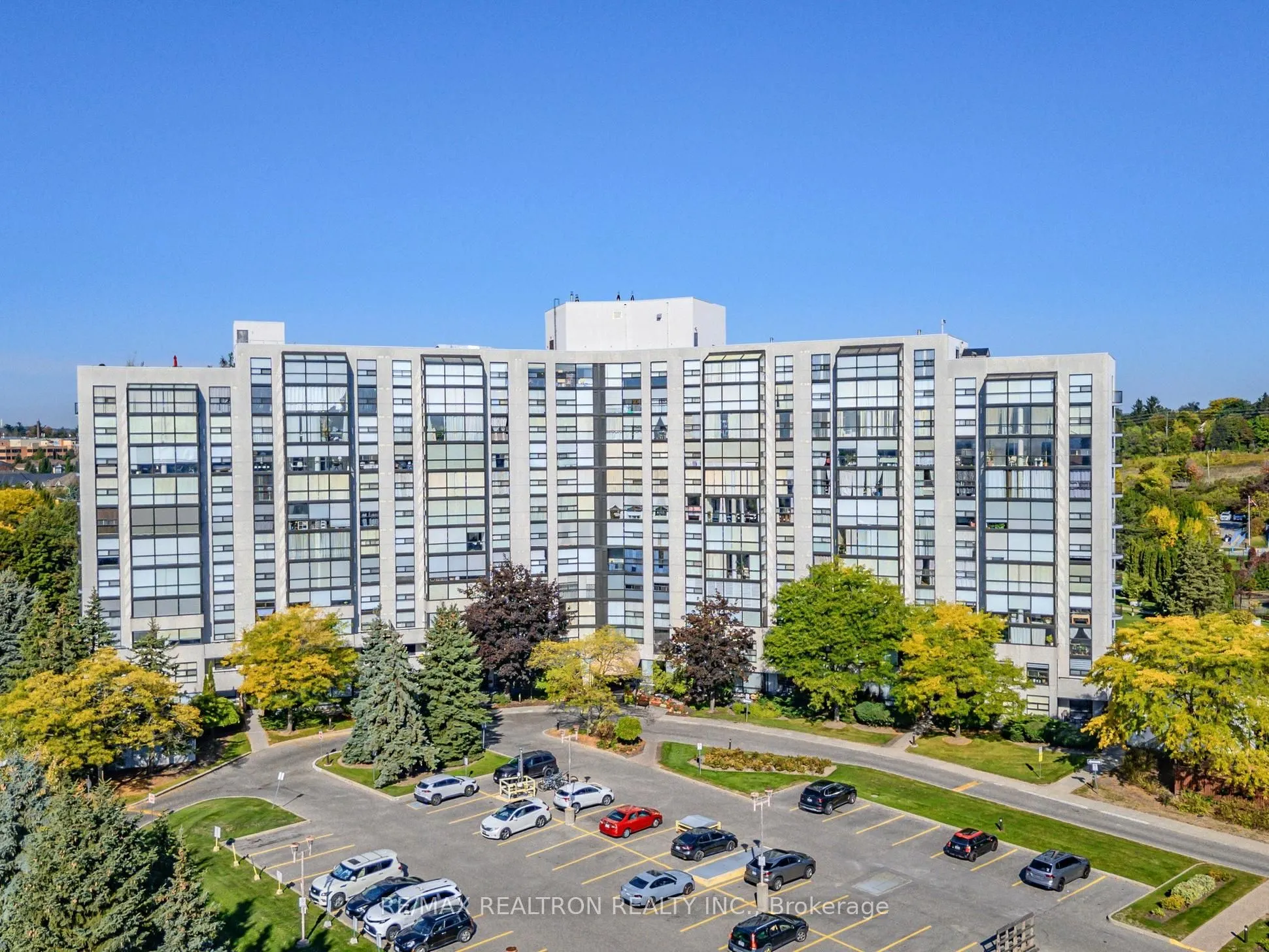 40 Harding Boulevard W, #1015