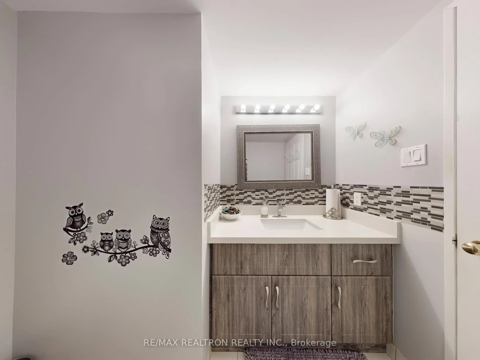 40 Harding Boulevard W, #1015