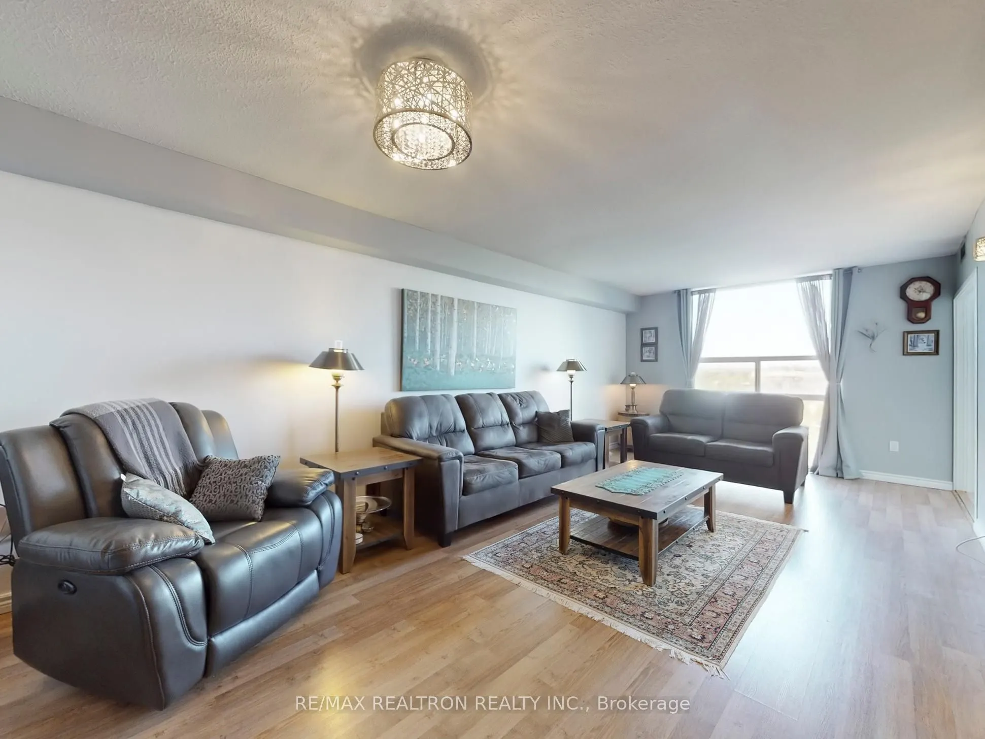 40 Harding Boulevard W, #1015