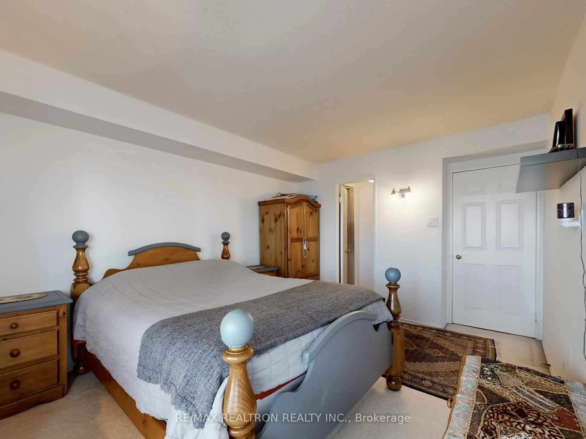 40 Harding Boulevard W, #1015