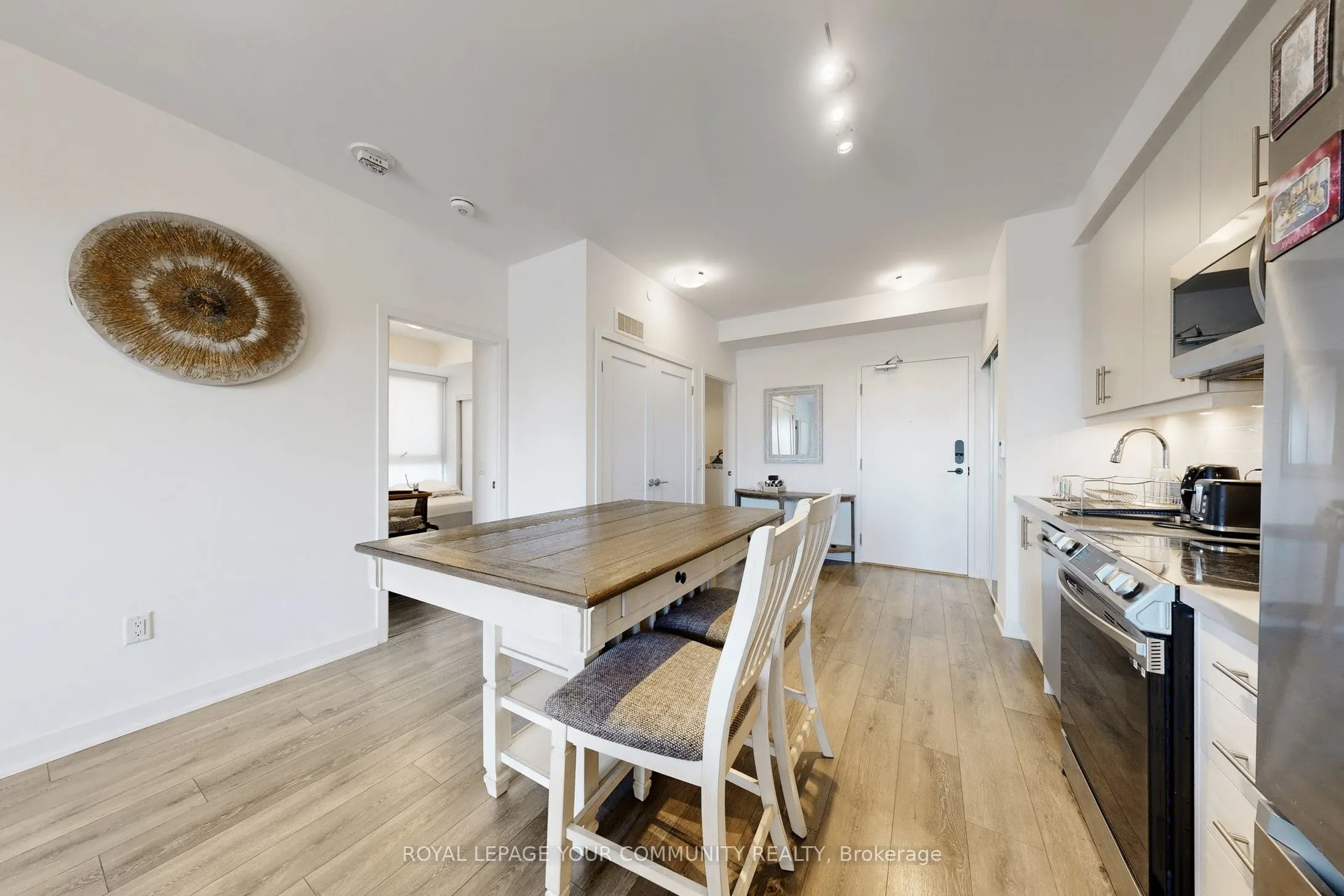 95 Oneida Crescent, #503