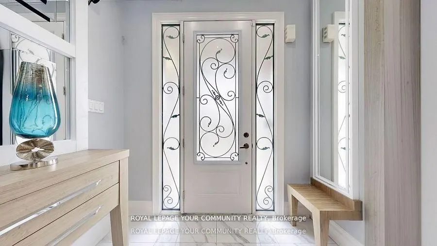 6 Straw Cutter Gate
