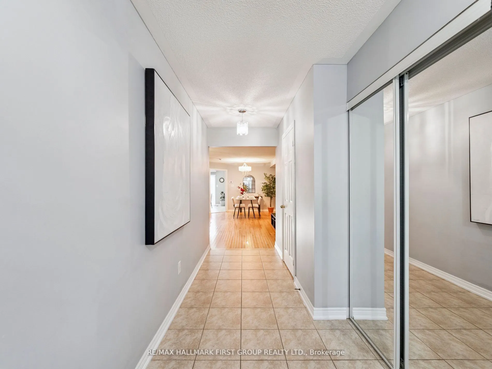 20 Crestbank Court