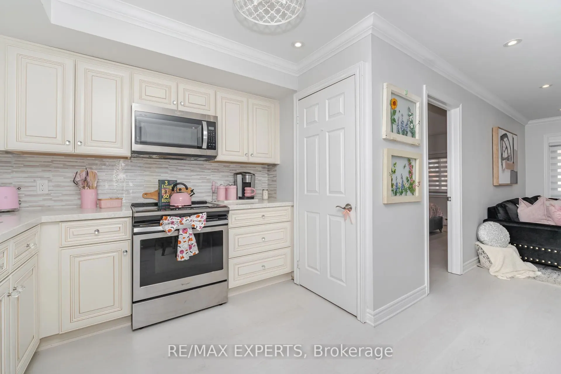 77 Mill Street E, #22