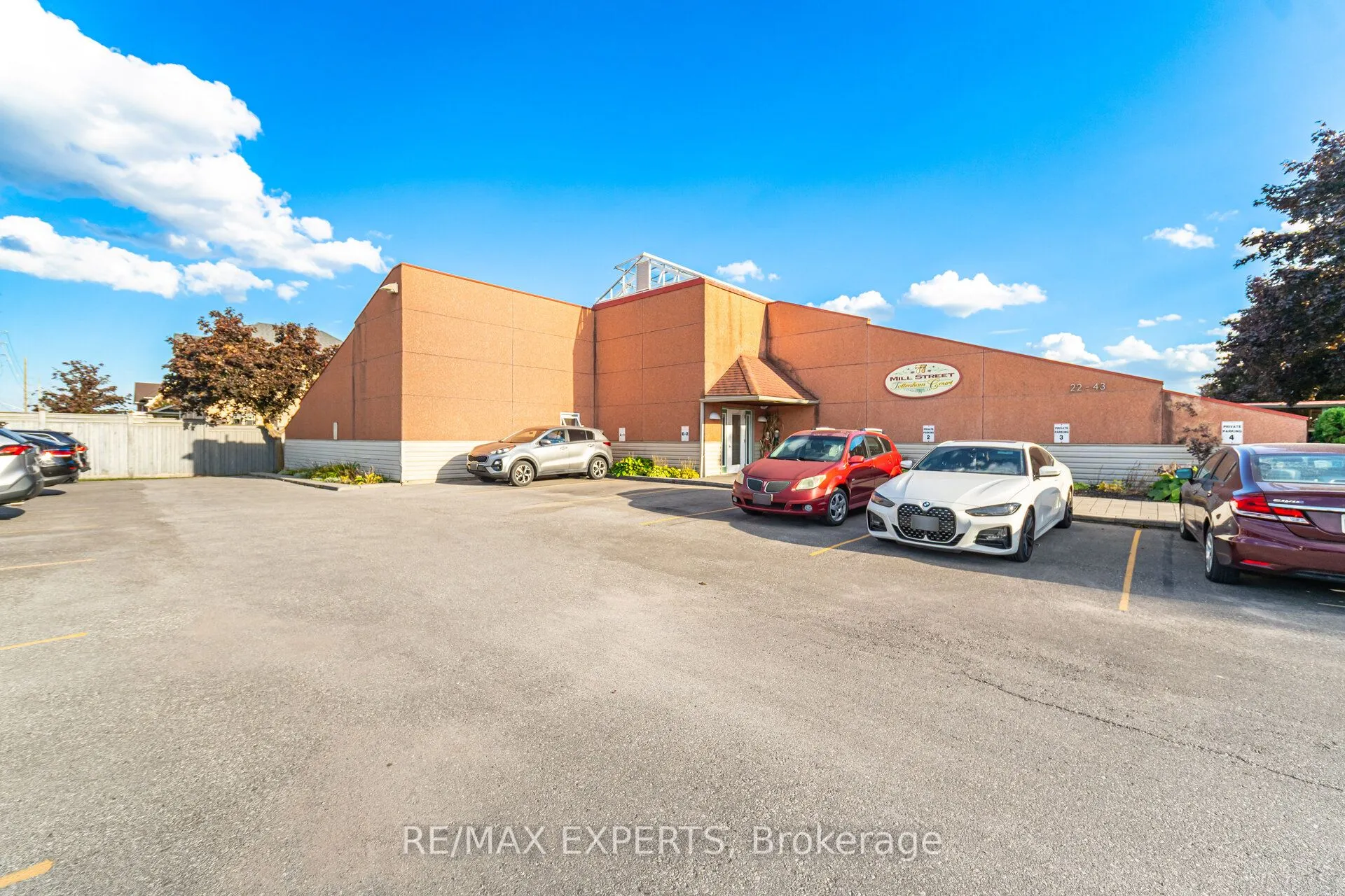 77 Mill Street E, #22